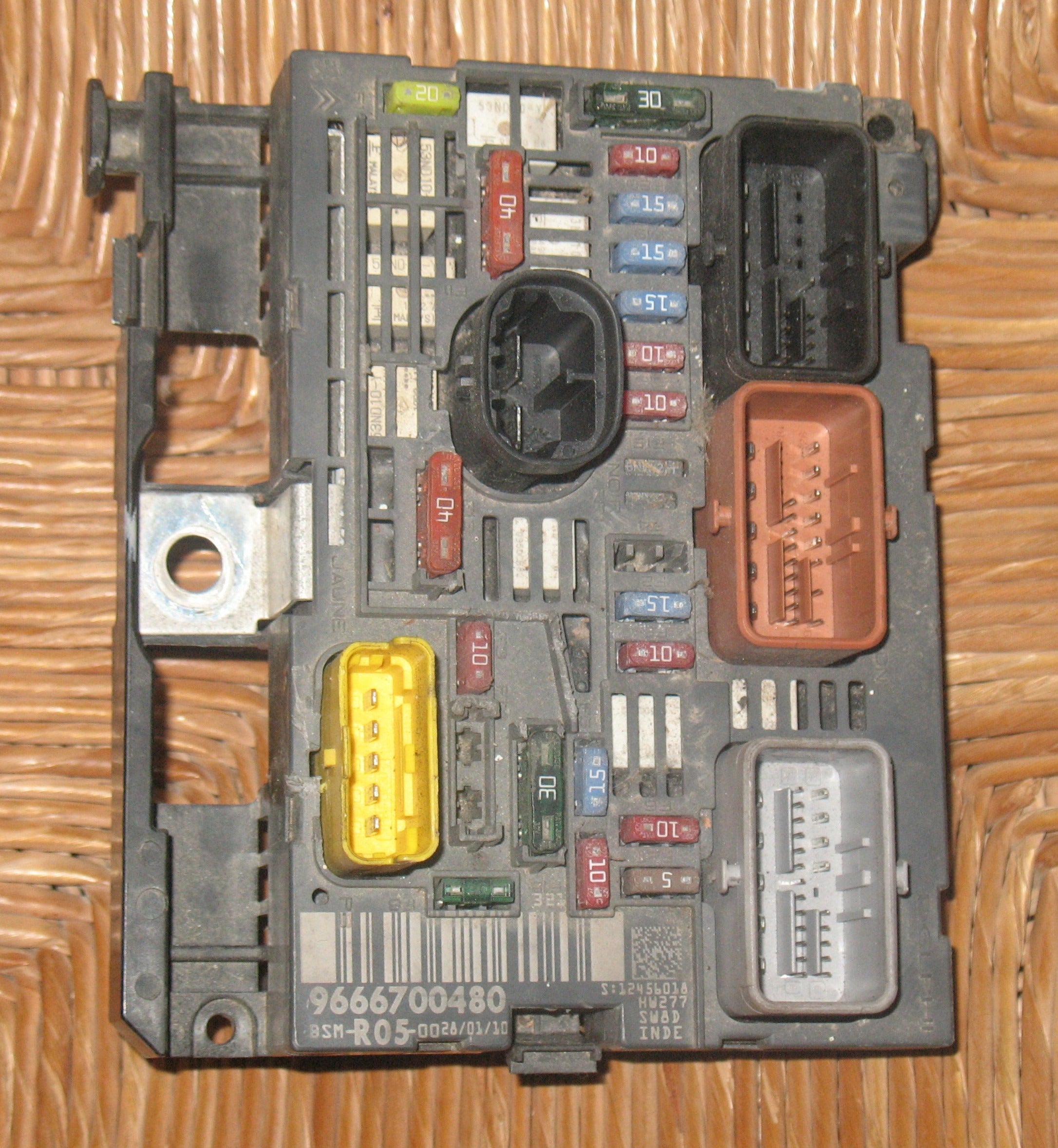 Centralina modulo BSM CITROEN PEUGEOT 9666700480 BSM-R05-00