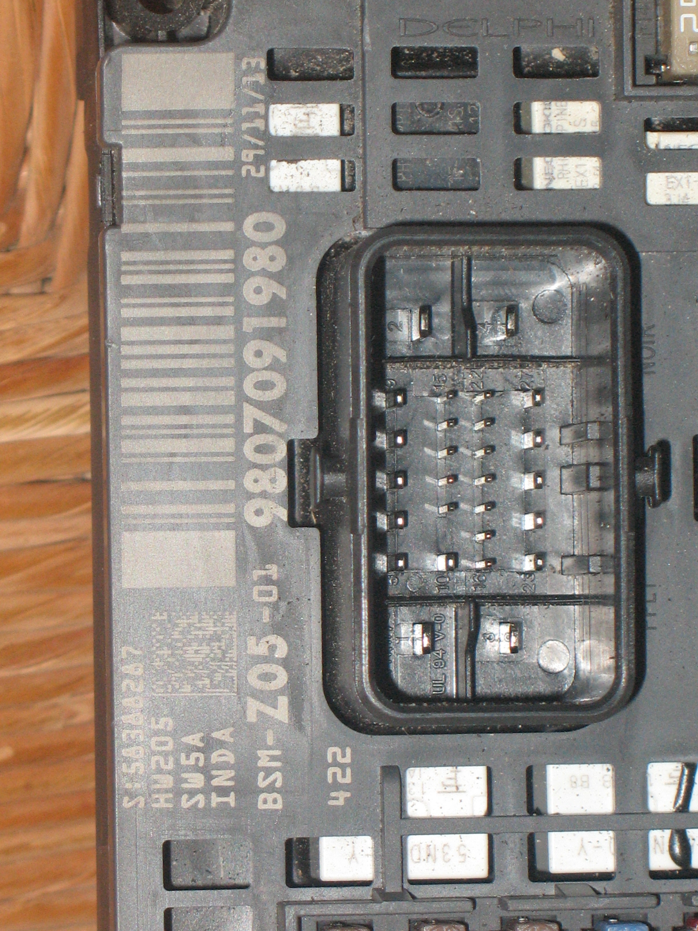 BSM-Z05-01 SCATOLA FUSIBILI SOTTO COFANO CITROEN C4 PEUGEOT 308 9807091980