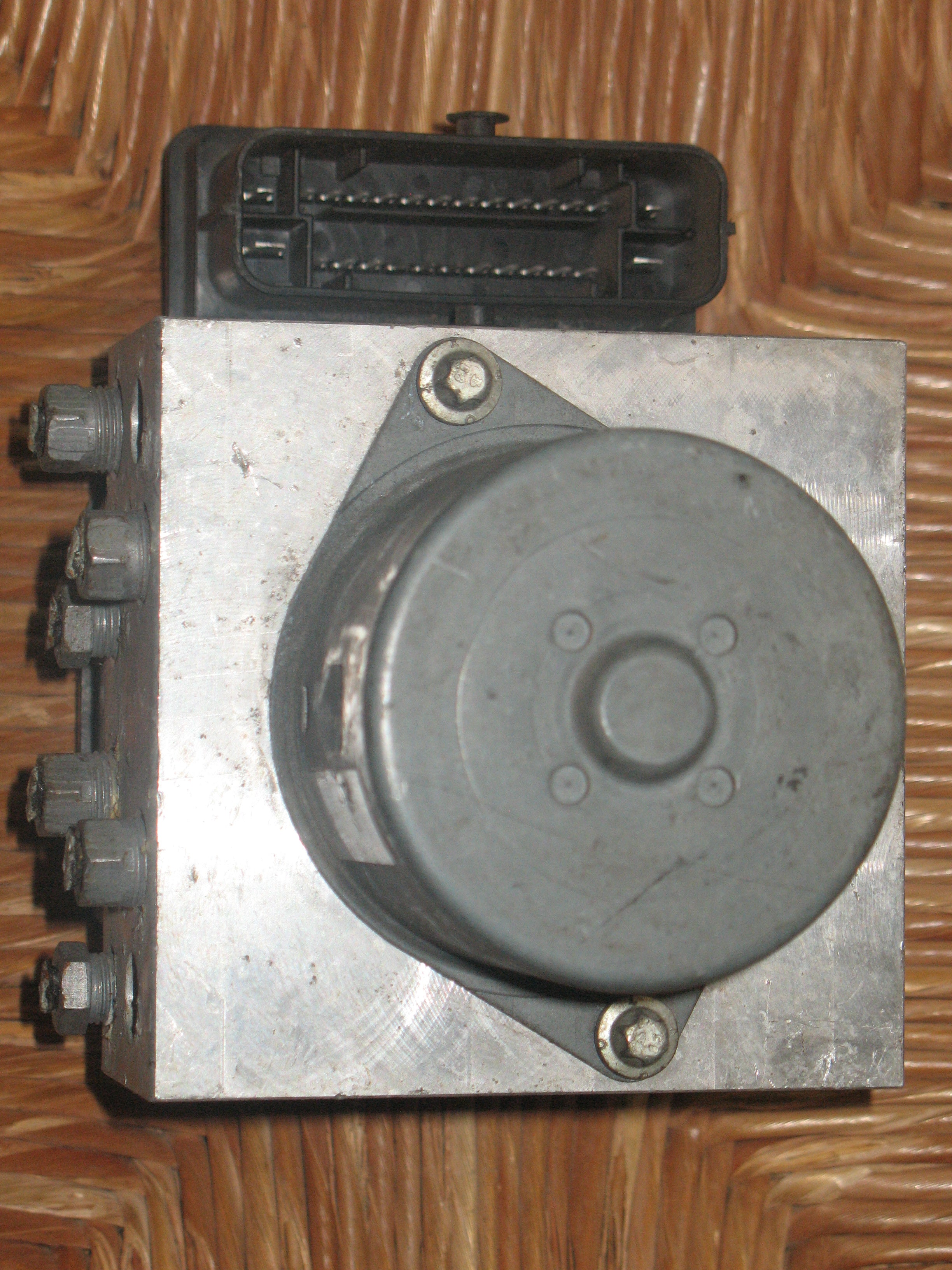 POMPA ABS ALFA  159 SW 1.9 D 110KW 6M 5P 159 BRERA SPIDER 51800745 54084883B