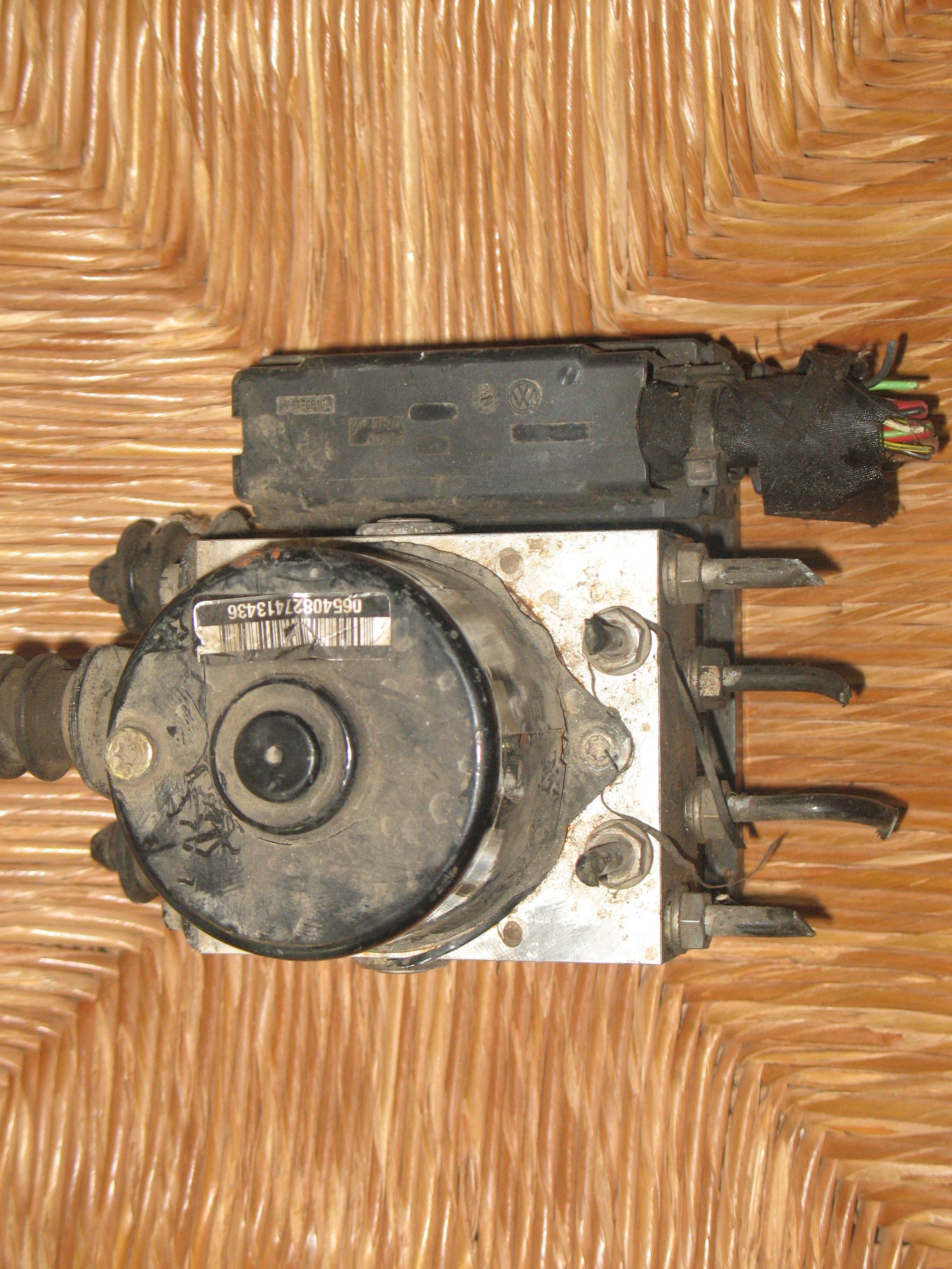 ABS CENTRALINA POMPA AUDI VOLKSWAGEN SEAT SKODA 1K0614517B ATE 10.0206-0040.4 1K0907379D 10.0960-0343.3