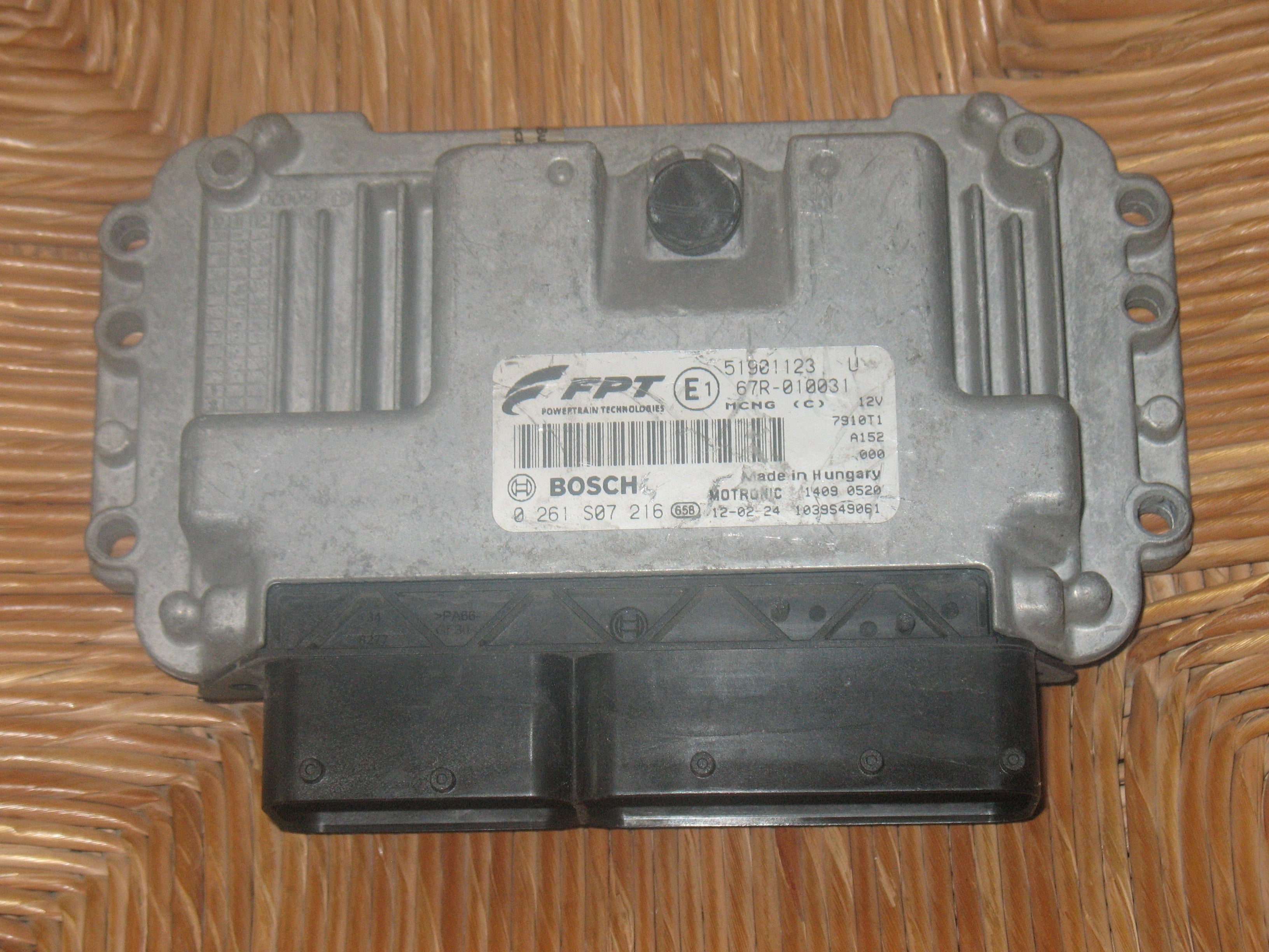 ECU CENTRALINA FIAT 1,4 16V BIPOWER 51901123 0261S07216 Lancia Delta 1,4 16 V BIPOWER