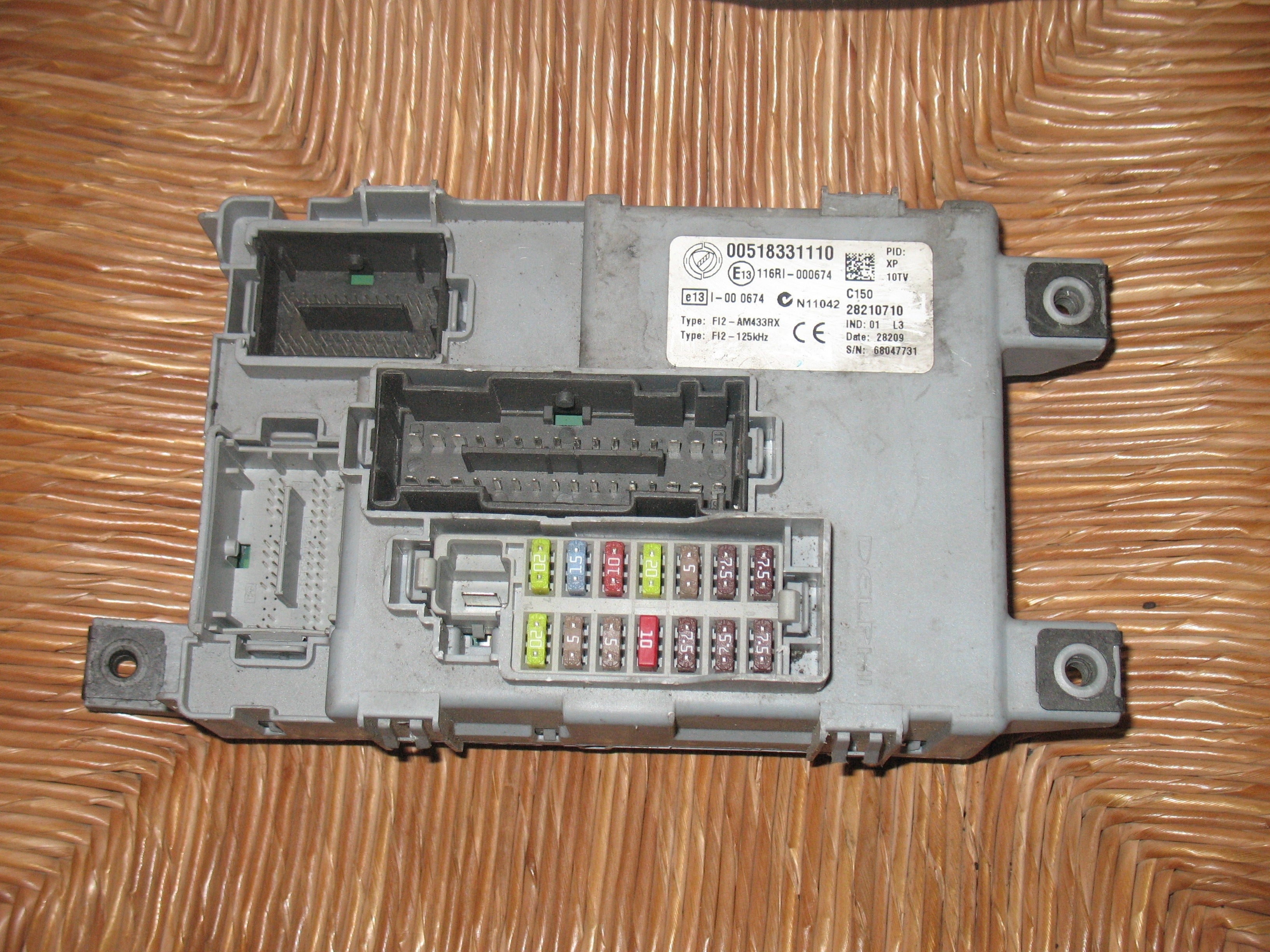 BODY FIAT DOBLO 00518331110 518331110 28260822 68073639