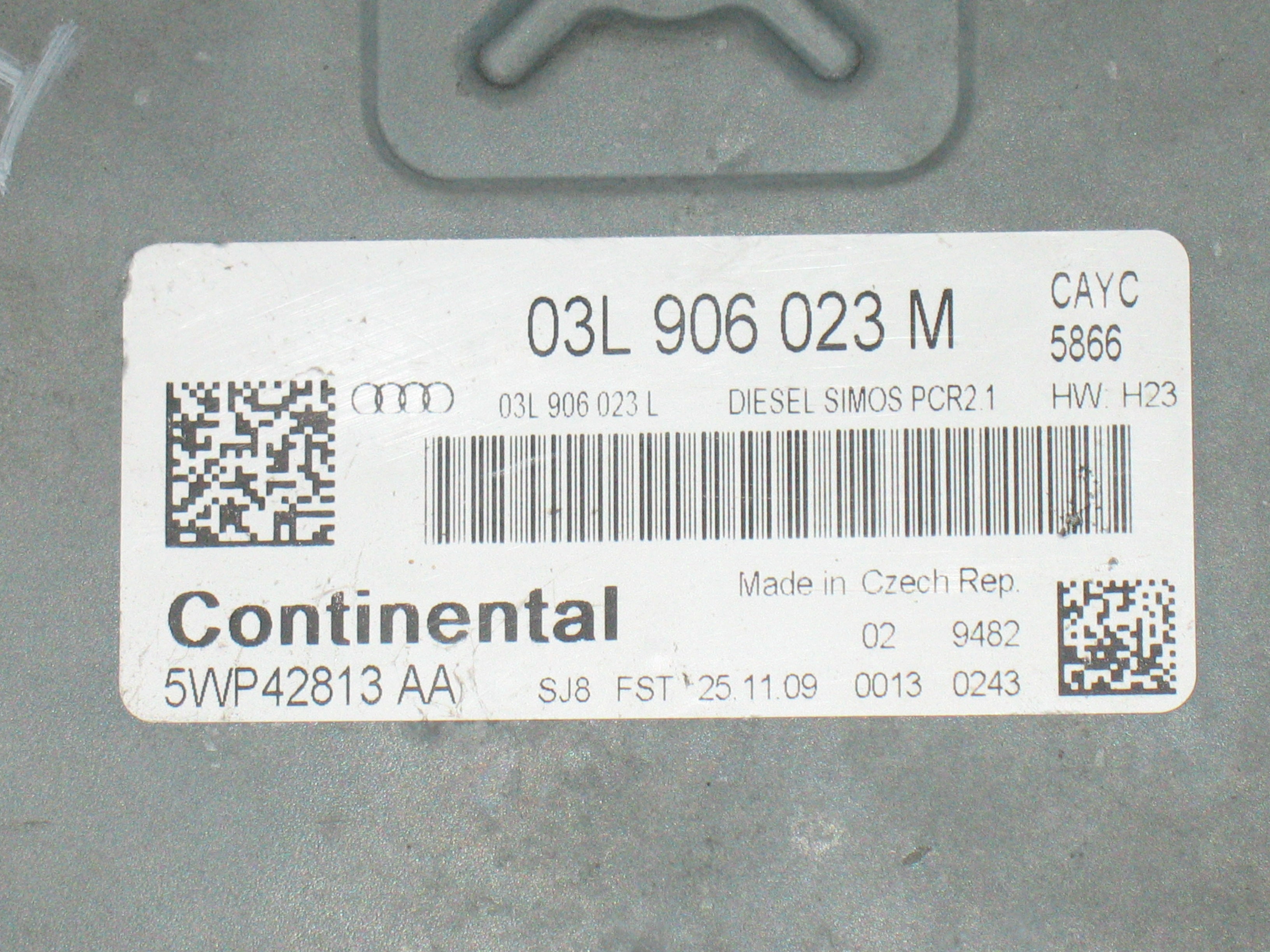 ECU CENTRALINA MOTORE AUDI A3 1.6 TDI 03L906023M 5WP42813AA SIMOS PCR2.1