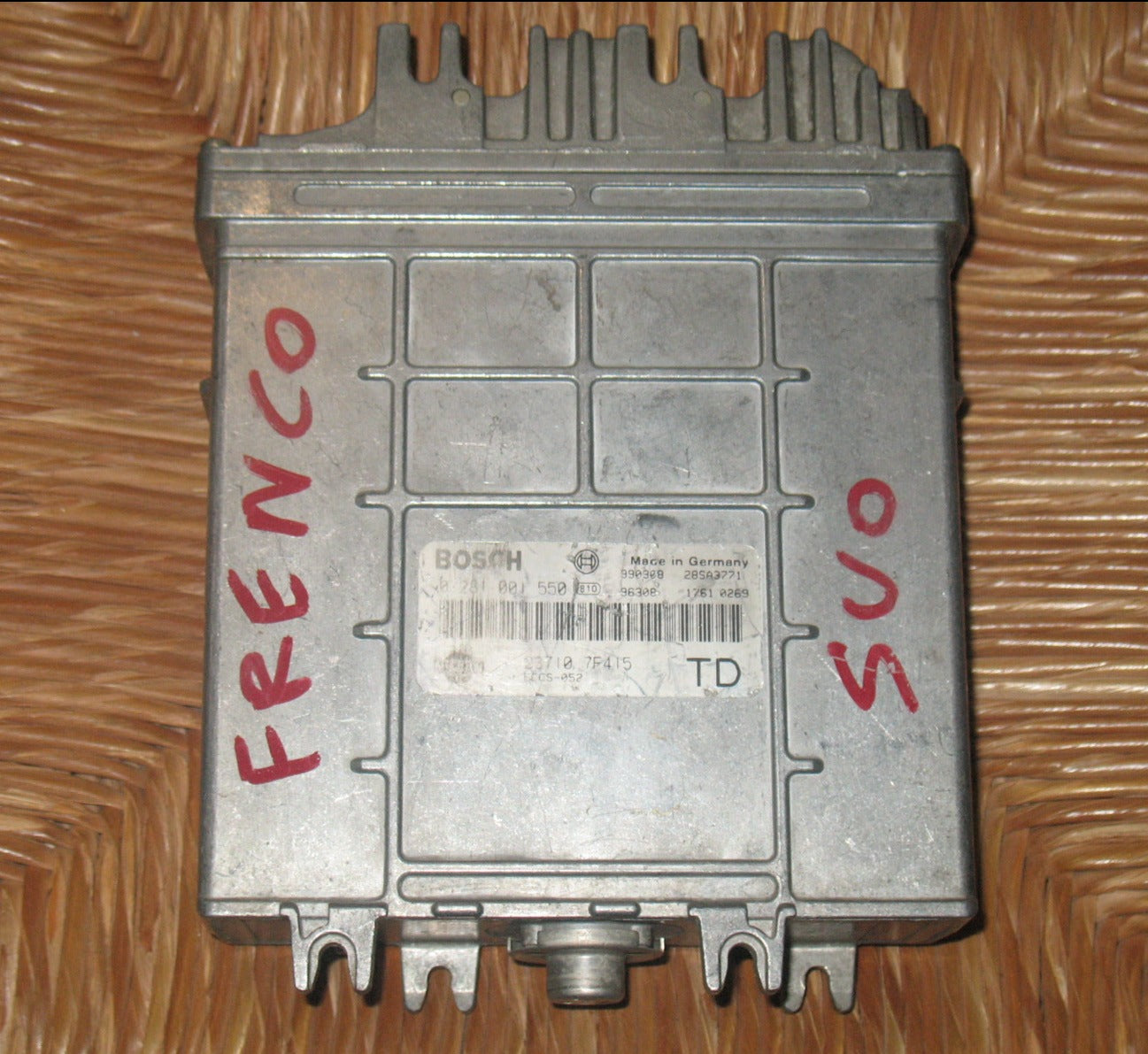 CENTRALINA MOTORE NISSAN TERRANO 2.7 TDI BOSCH 0281001550 23710 7F405