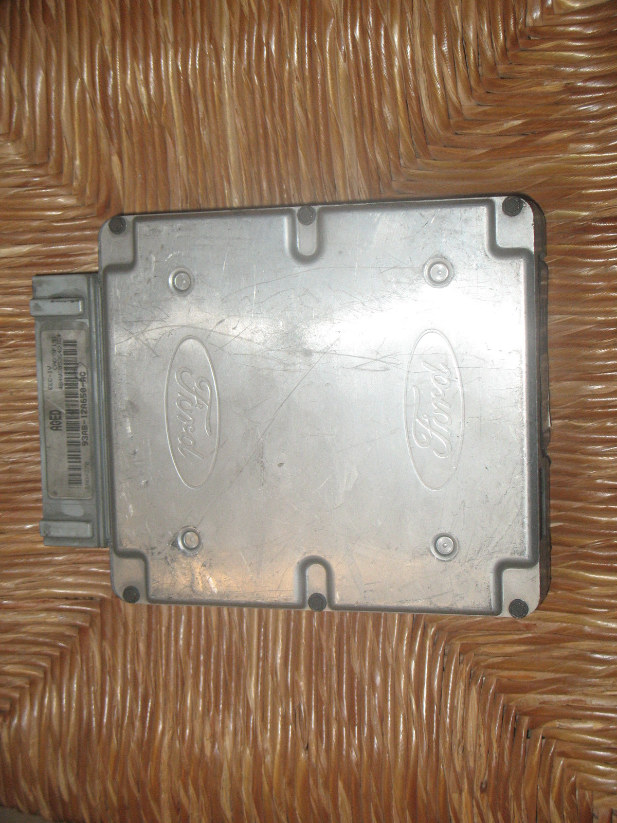 ECU ENGINE CONTROLLER FORD ESCORT MONDEO 1.6 93AB-12A650-AC 93AB12A650AC SME-270 AGED