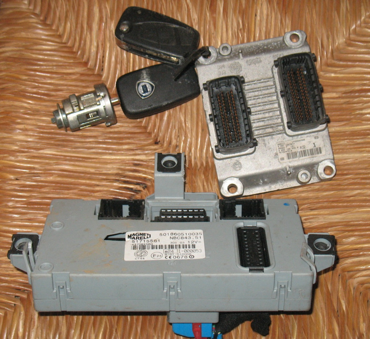 Kit Completo Lancia Ypsilon cc 1.3. Centralina Motore BOSCH 0261208034 00551955270 Body Computer MAGNETI MARELLI 51715561