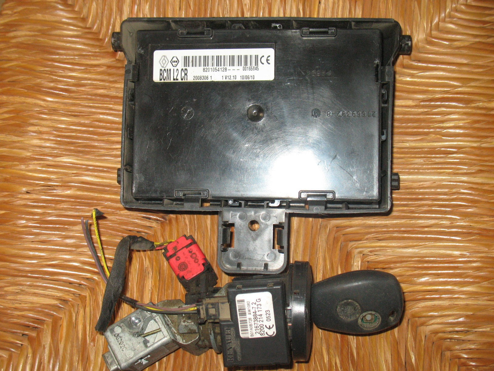 KIT RENAULT CLIO 3 1.5 Dci R0410B041C 8200909666 8201054128 BCM L2CR 8201054128 274724230998