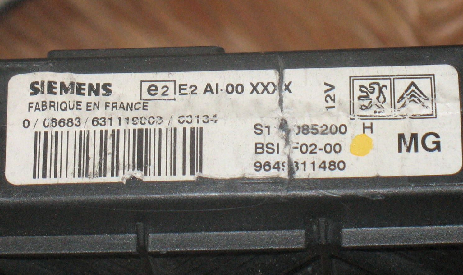 SCATOLA PORTAFUSIBILI BODY BSI CITROEN 1.4 HDI SIEMENS S118085200H 9649811480