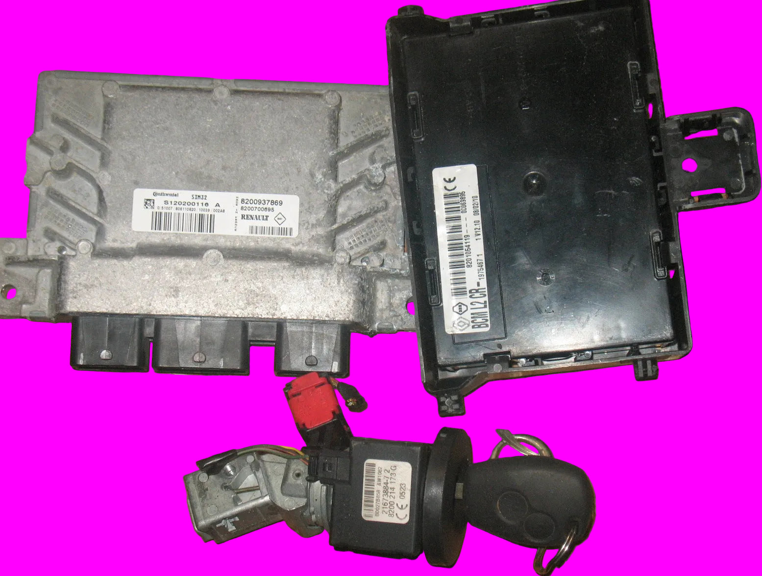 8200937869 KIT RENAULT CLIO 1.2 G 5M 5P 55KW (2010) 8200700695 s120200116a sim32 BCM L2 CR 8201054119