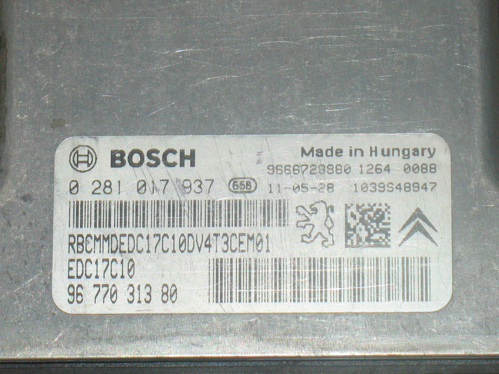 CENTRALINA MOTORE PEUGEOT 206 1.6 HDI BOSCH 0281017937 9677031380  EDC17C10-5.10