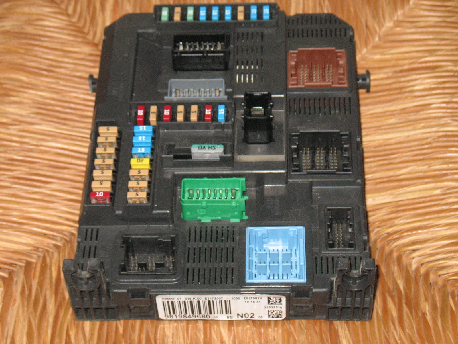 CENTRALINA BODY COMPUTER PORTA FUSIBILI PEUGEOT 208 2018 1.6 HDI 9819849680