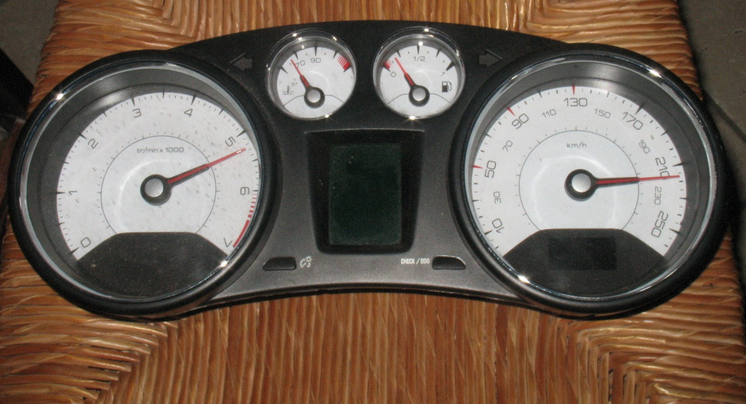 Quadro strumenti Peugeot 308 C+C 1.6 16V 5FT 2009 9664376880 185635256961