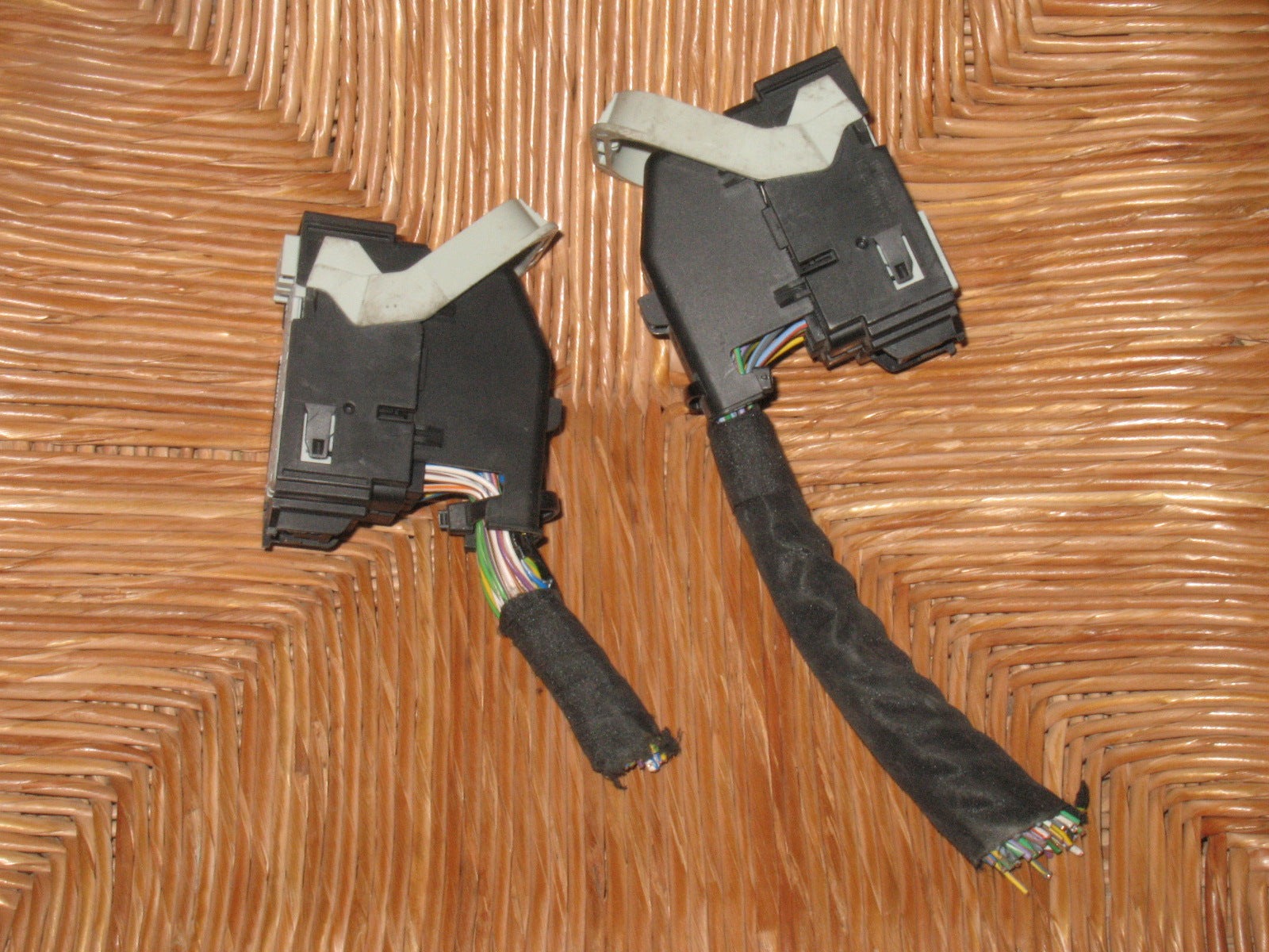 Spinotti - connettori CU5T-14A464-GD-014 / CU5T-14A464-ED-157 FOMOCO