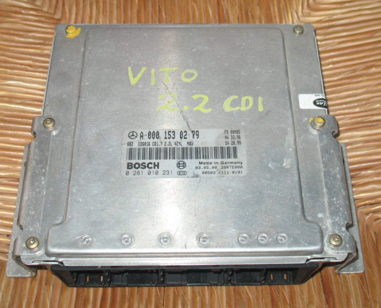 ECU MERCEDES VITO 2.2  0281010231  A0001530279 EDC 15C0-5.24