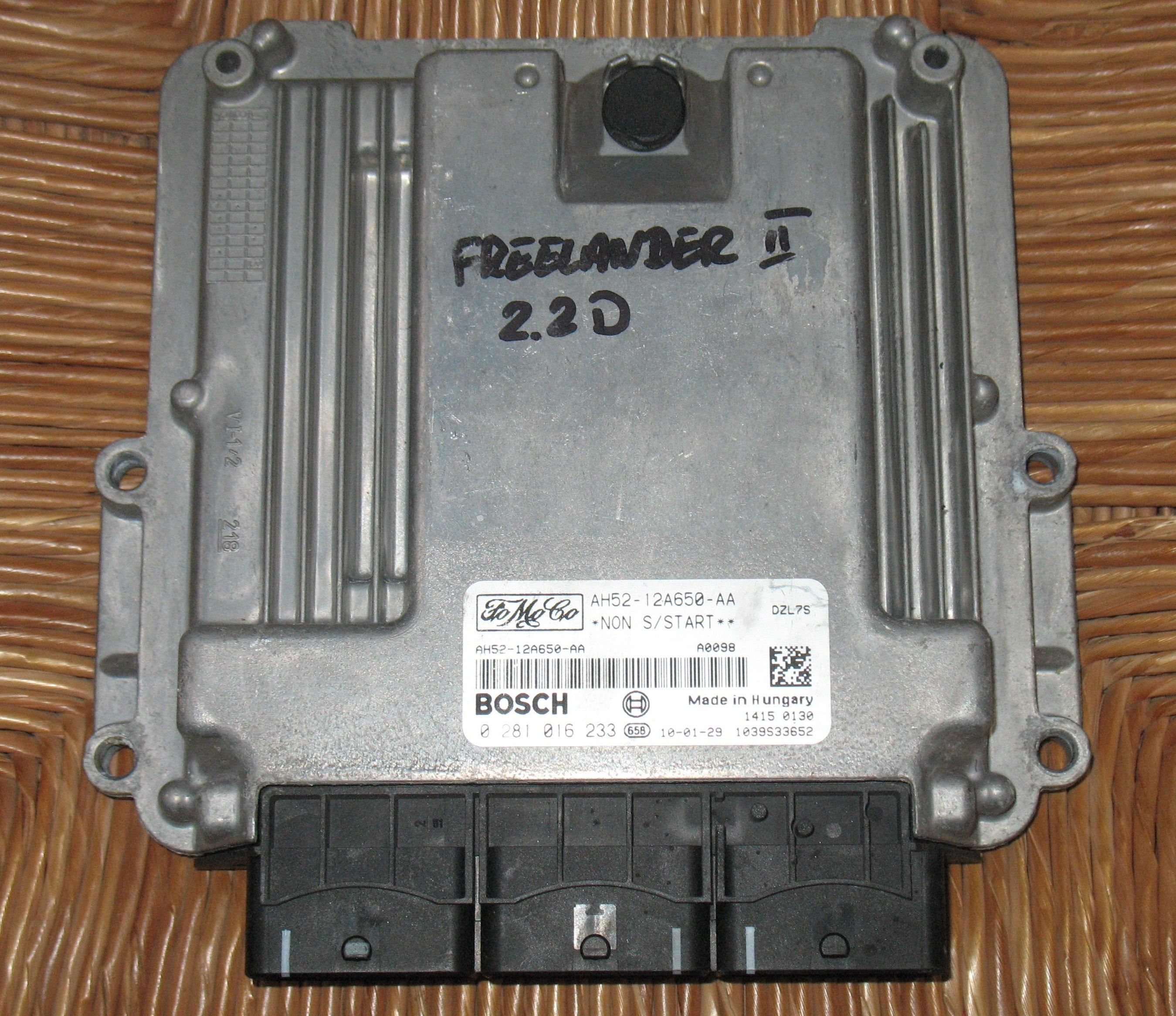 0281016233 CENTRALINA MOTORE LAND ROVER Freelander 3° Serie 2200 Diesel EDC16CP39-6.40