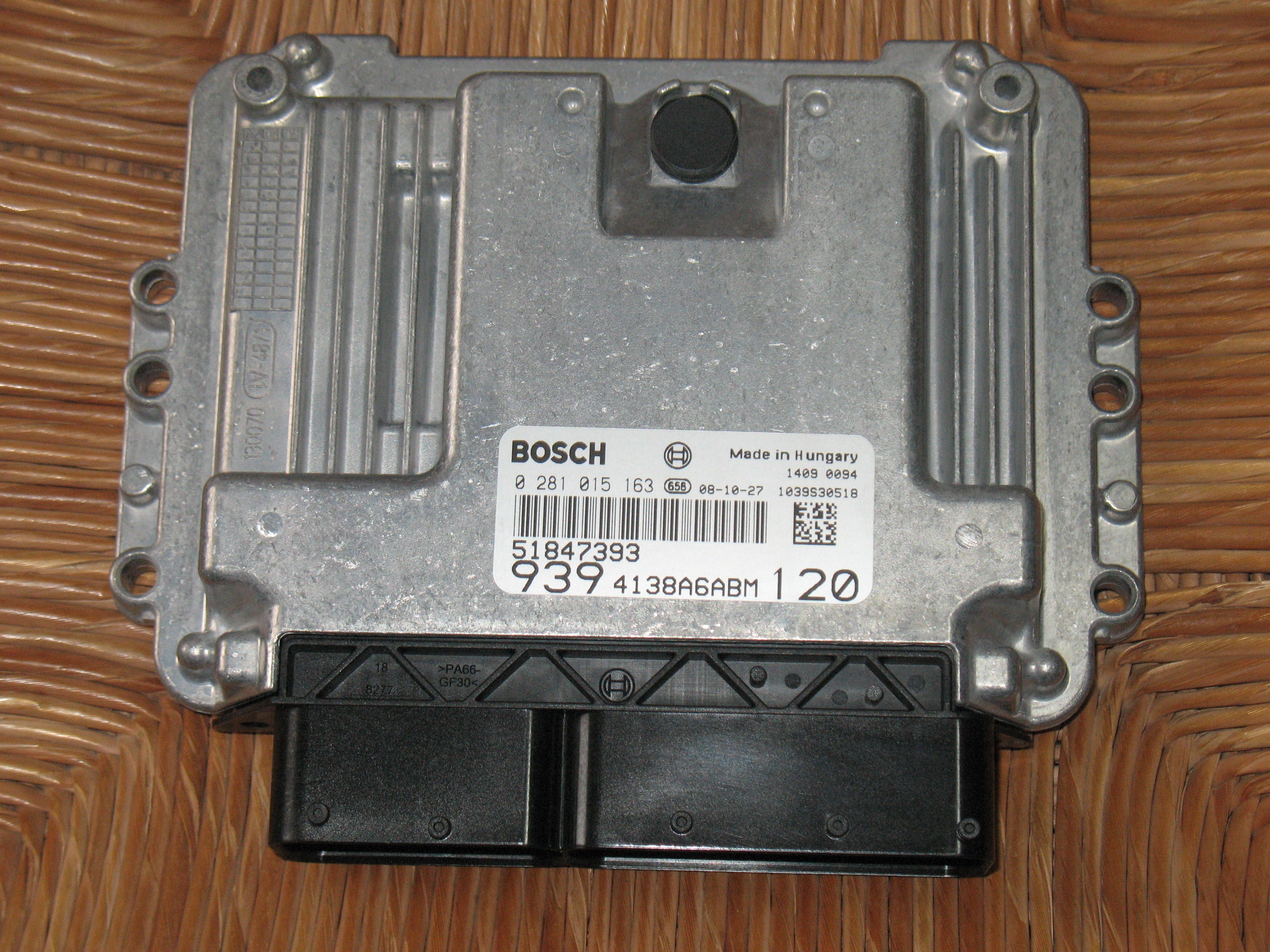 ALFA ROMEO 159 1.9 JTDM 0281015163 ECU 51821928 EDC16C39