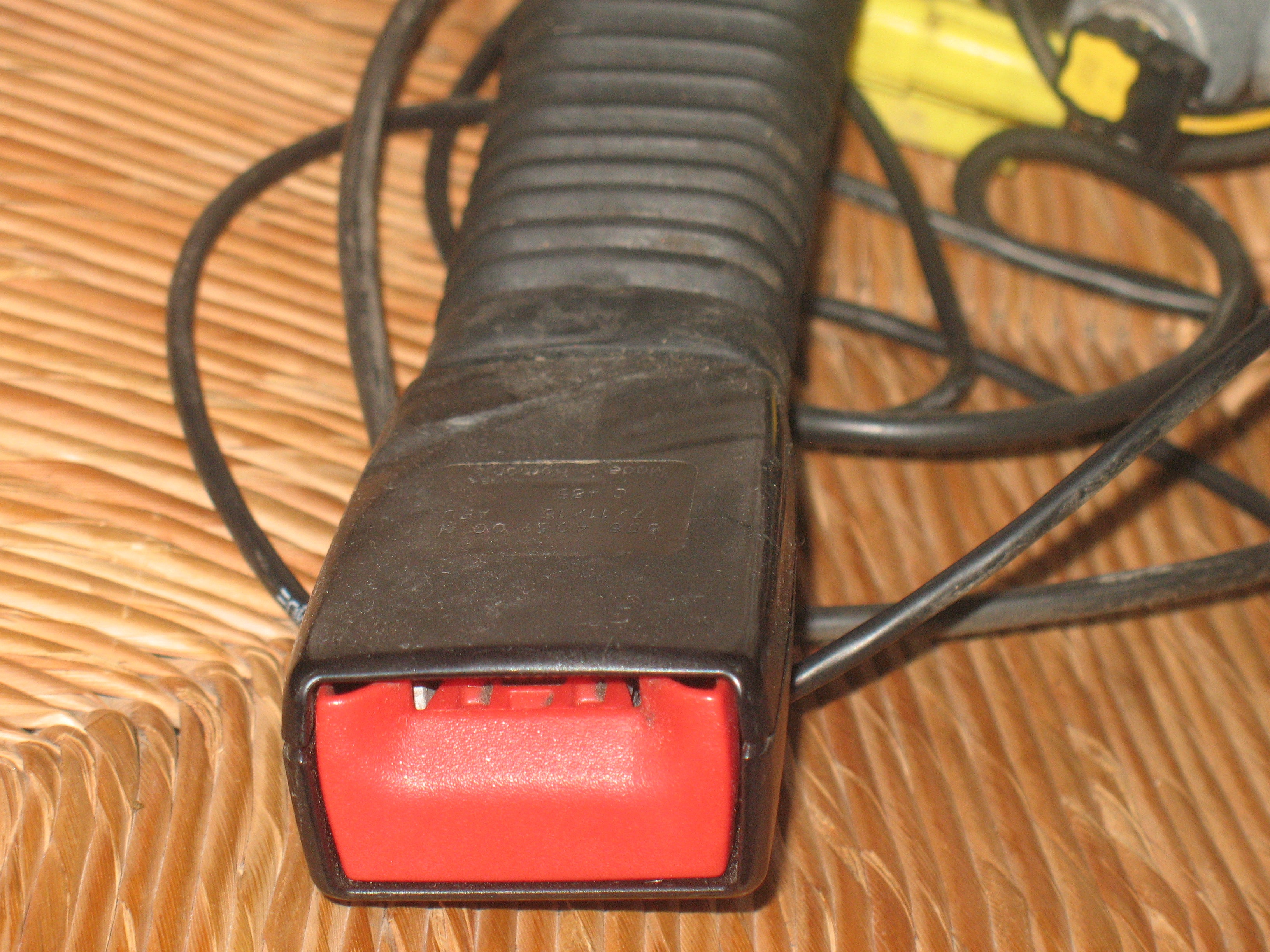 Fiat Ducato Fibbia della cintura di sicurezza anteriore 606406100N