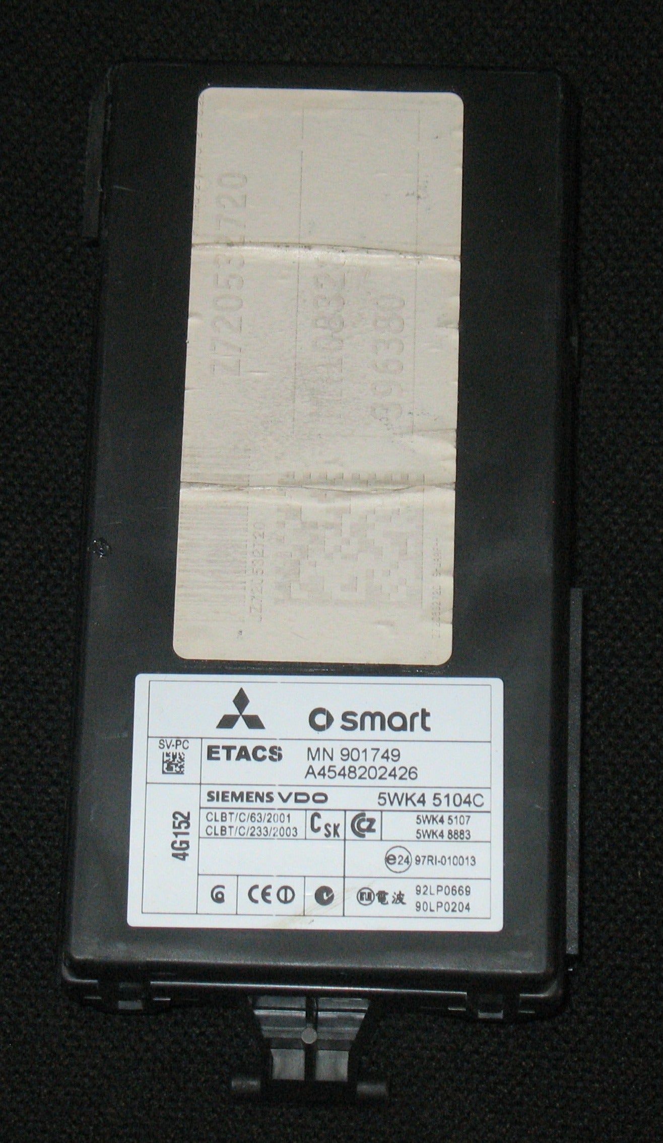 MN901749 CENTRALINA SCATOLA FUSIBILI FUSIBILIERA SMART FORFOUR 1.1 B 55KW (2005) RICAMBIO USATO A4548202426 5WK45104C