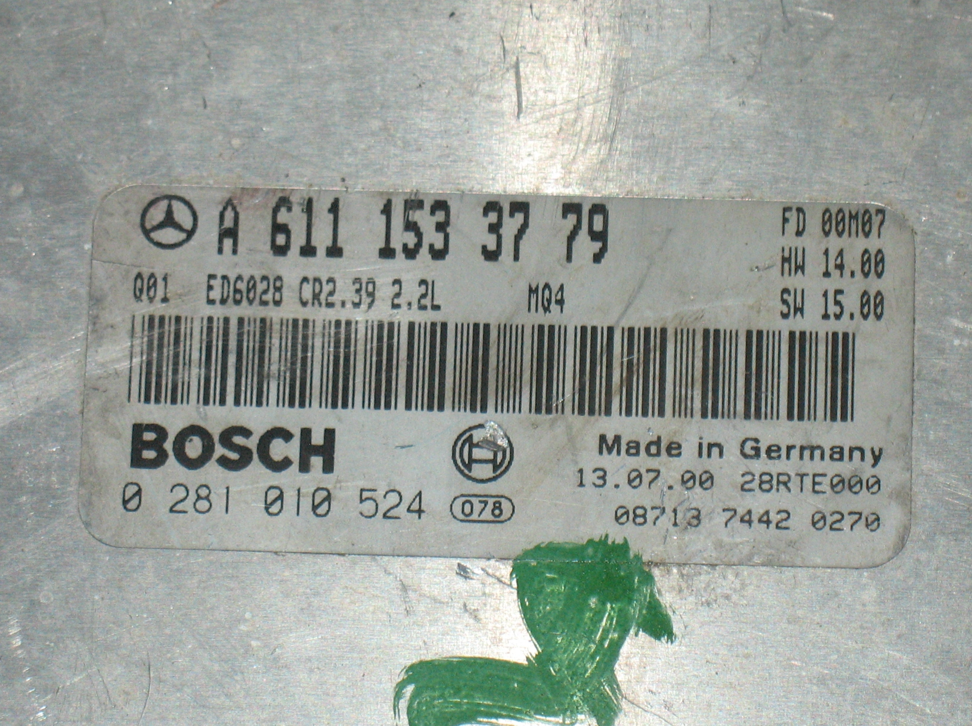 ECU  MERCEDES BENZ W903 SPRINTER A6111533779 0281010524 EDC 15C6-4.31