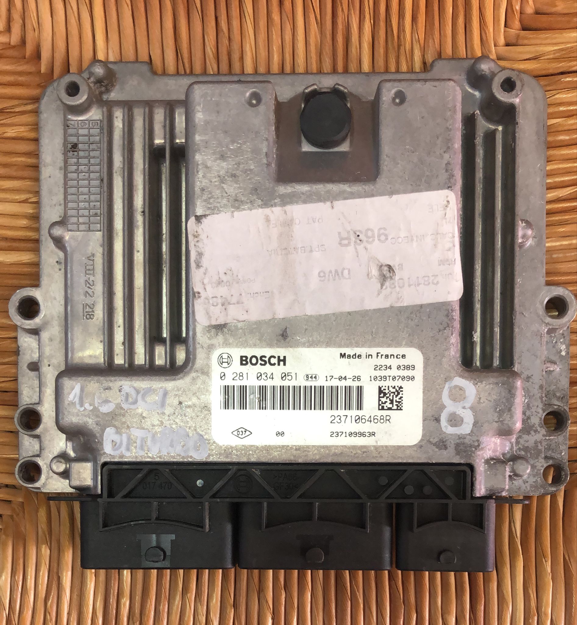 ecu centralina 237106468R 0281034051 237109963R Renault Bosch EDC 17C84-3.3