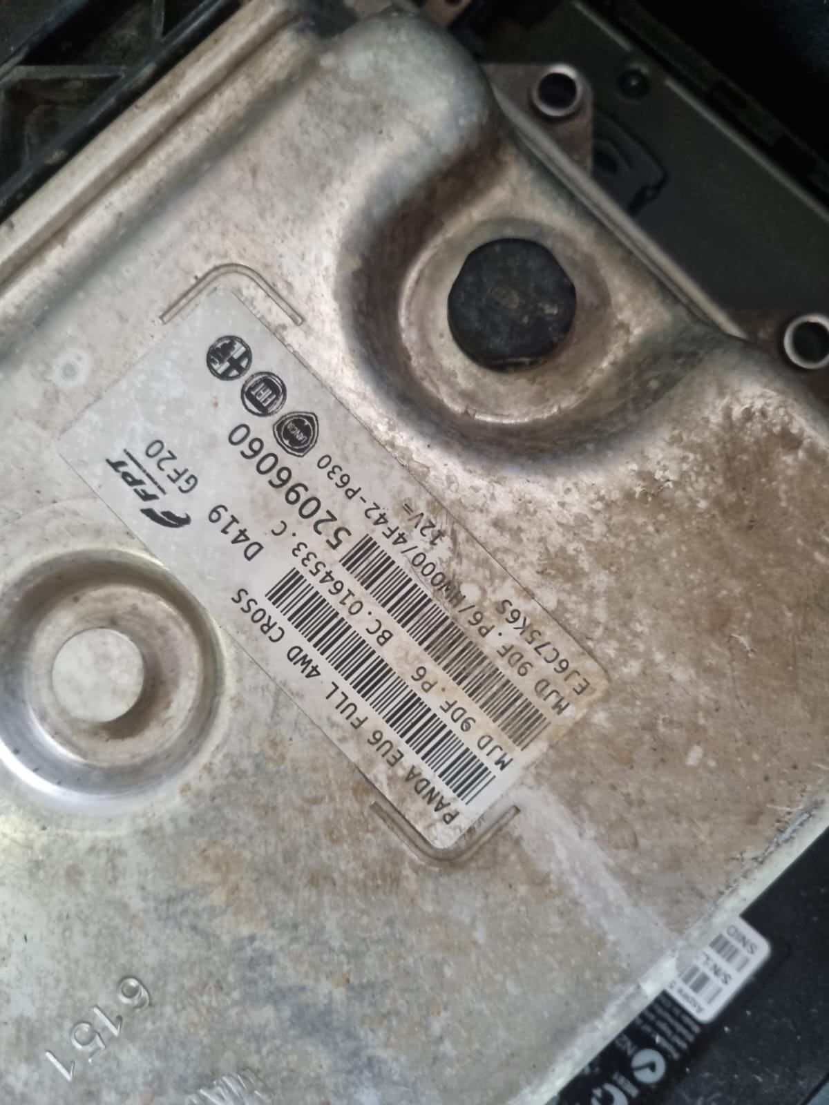 ECU FIAT PANDA CROSS 4X4 1.3 520960600 SW 4F42-P630 HW000