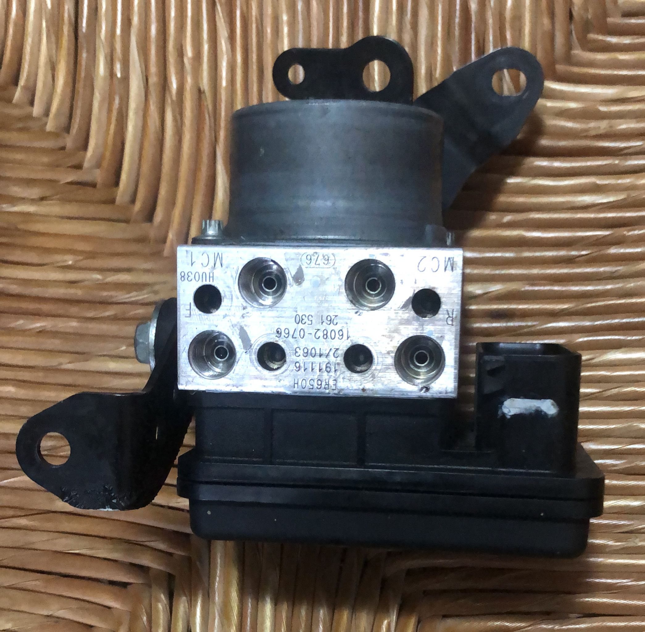 16082-0766 CENTRALINA ABS MODULATORE GRUPPO POMPA FRENO KAWASAKI Z650 2021