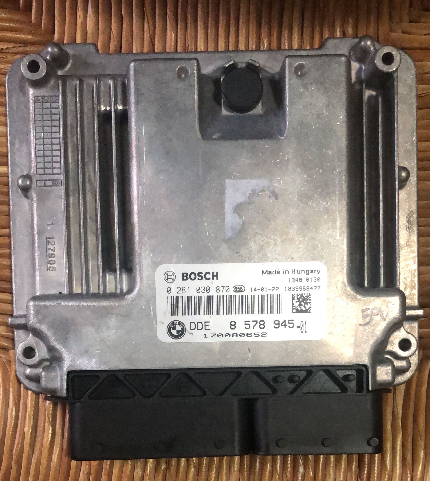 CENTRALINA MOTORE BMW Serie 1 F20 8578945 0281030870 N47D20C diesel 1995 EDC17C50-3.51