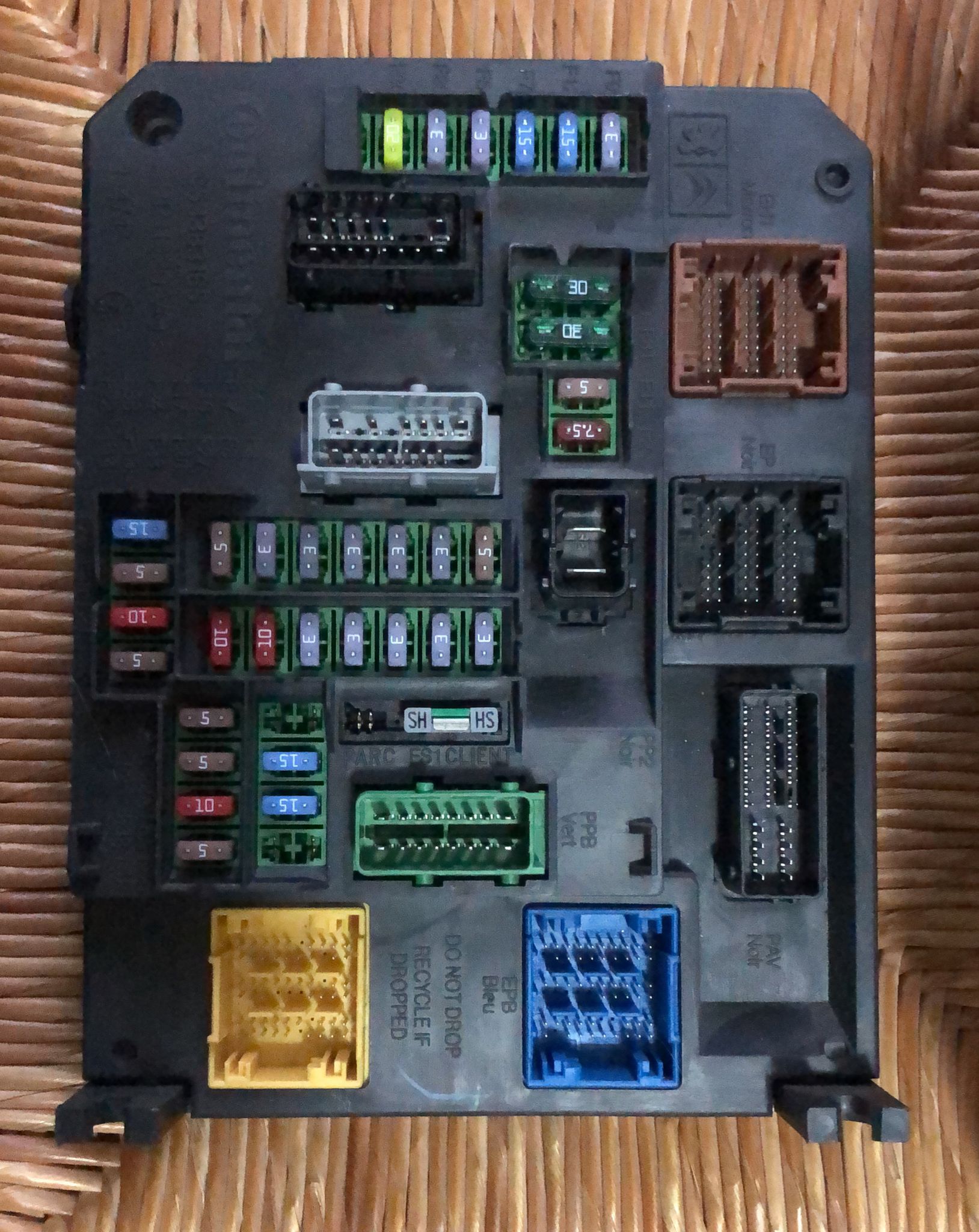 9664992380 porta fusibili per CITROEN DS5 2.0 HDI 165 2011 BSIQ0500 1022014