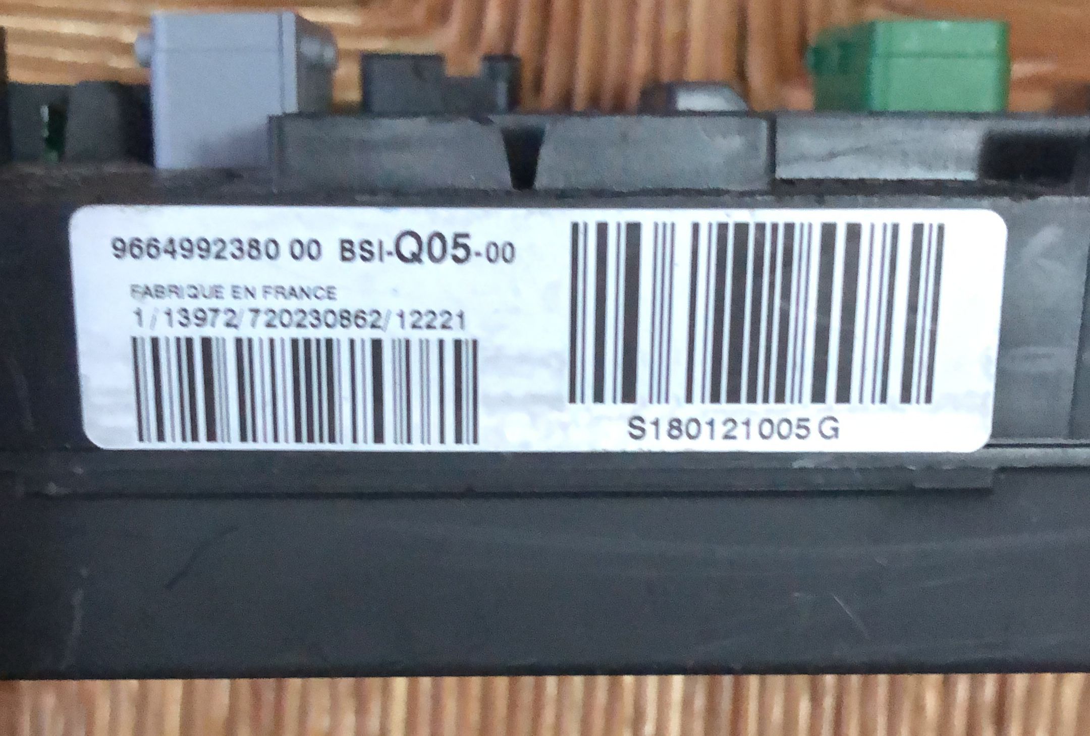 9664992380 porta fusibili per CITROEN DS5 2.0 HDI 165 2011 BSIQ0500 1022014
