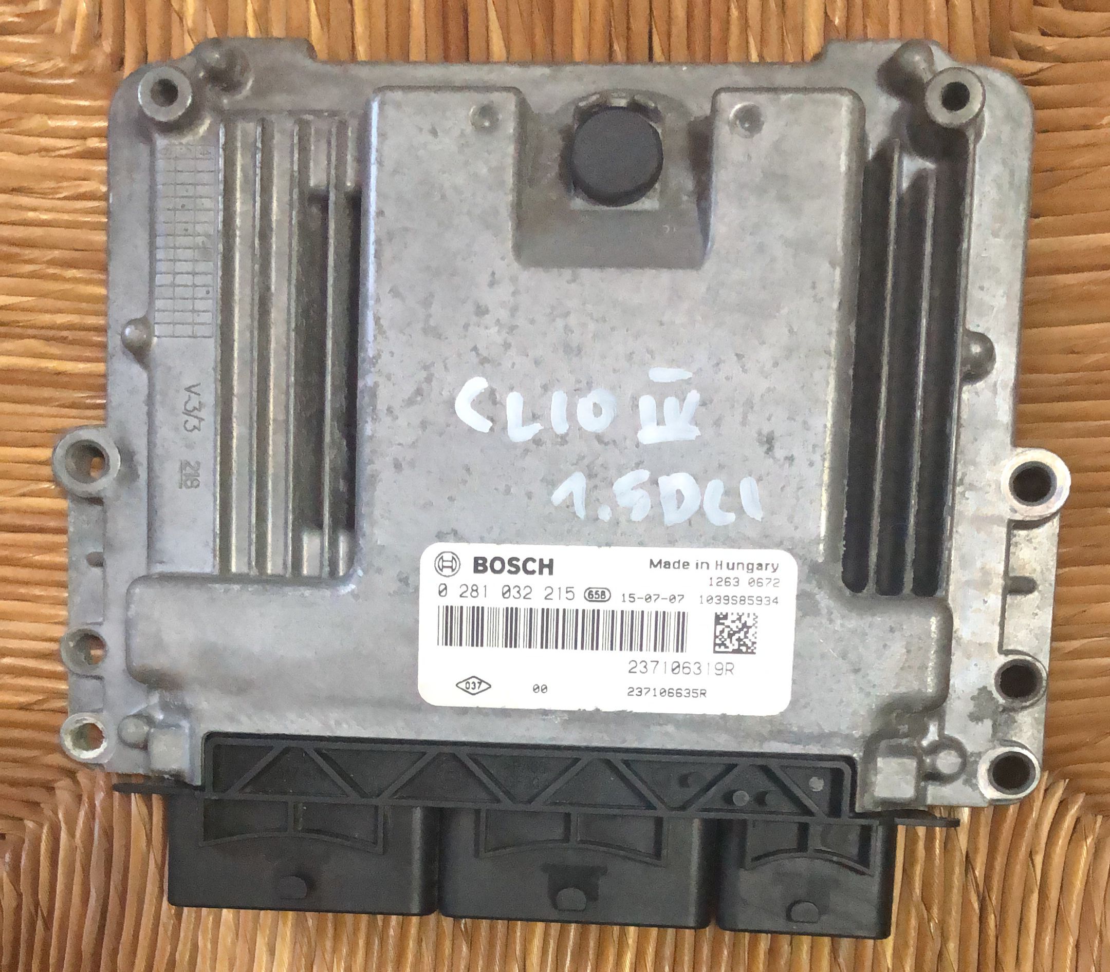 ecu BOSCH EDC17C84-3.2 0281032215 RENAULT KANGOO II 1.5 DCI 90HP 237106319R 237106635R 1037556755