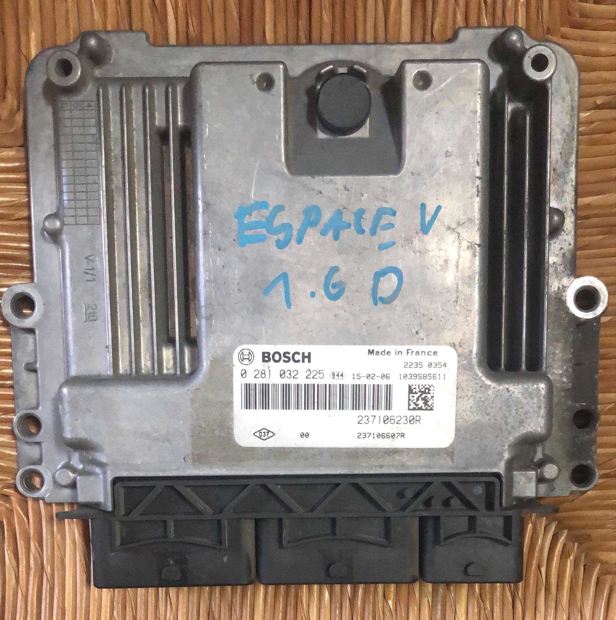 ECU MOTORE RENAULT ESPACE 1.6 0281032225 237106230R 237106607R EDC 17C84-3.3
