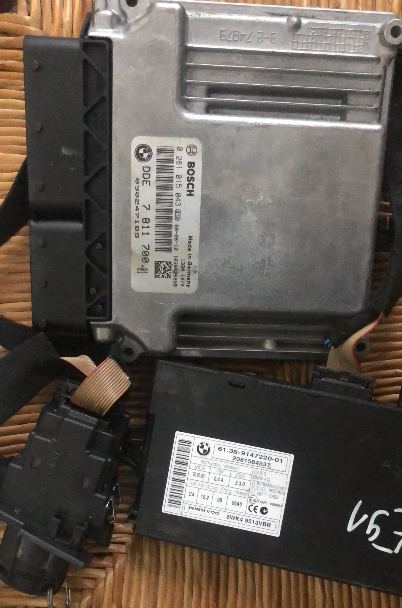 KIT ECU BMW 3 2.0 D 0281015043 DDE 7 811 700 DDE7811700 5WK49513VBR BMW 320 D E91 2.0 D SW  CON CHIAVE 6954719 61359147220