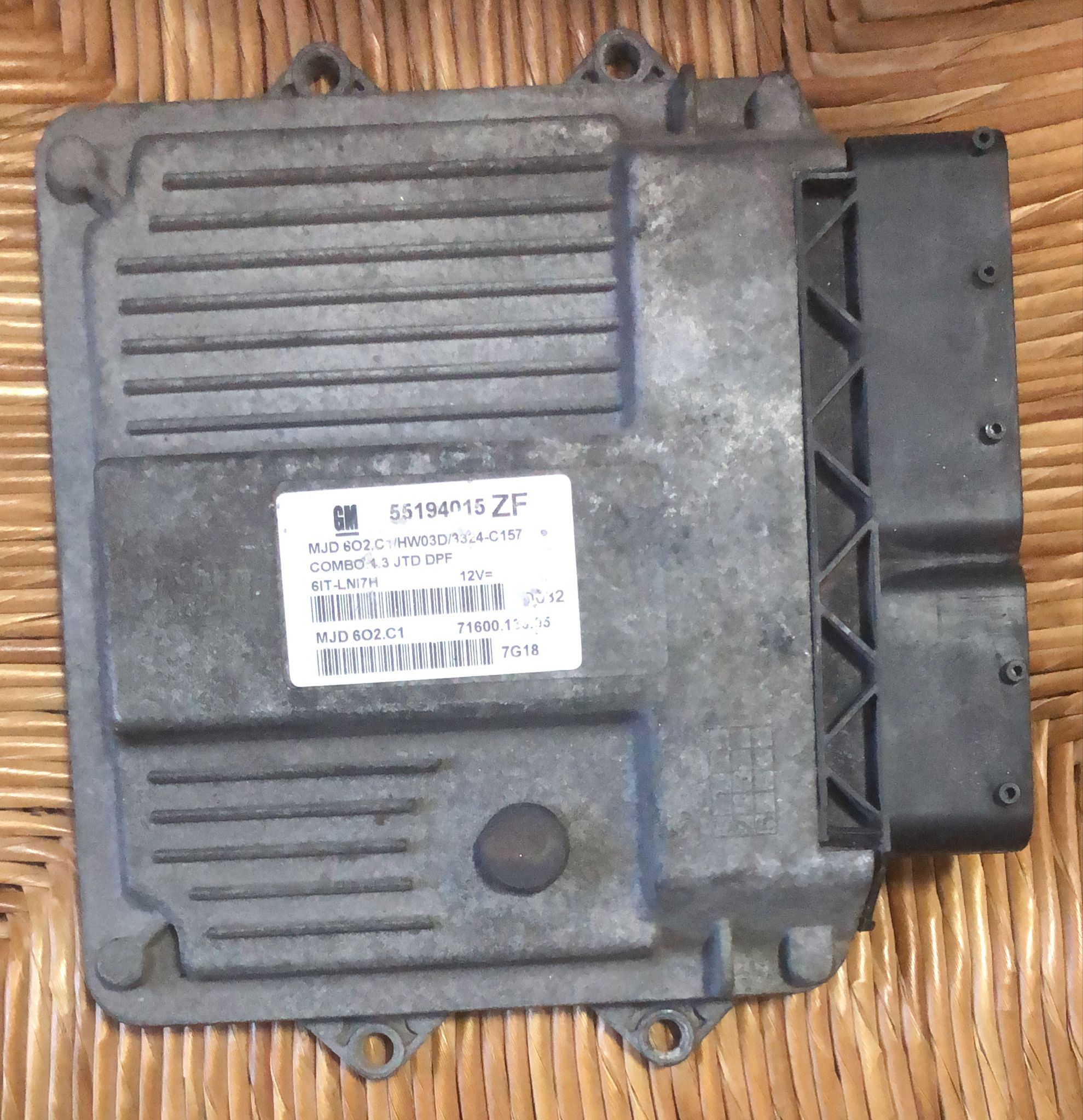 CENTRALINA MOTORE OPEL COMBO 1.3 CDTI Z13DT 55194015 ZF MJD6O3C1