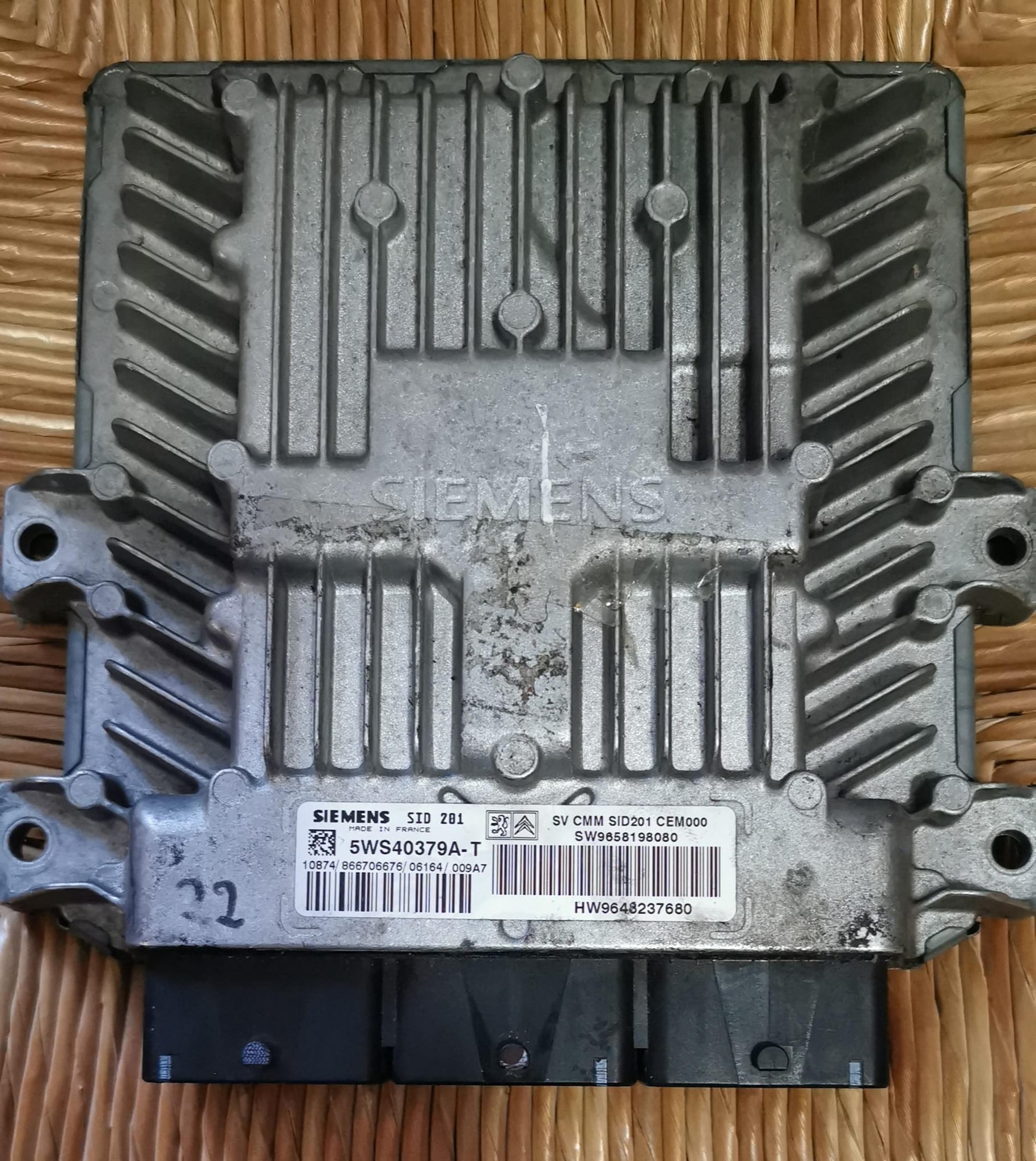 PEUGEOT Citroen 407 607 2.7 HDI ECU 5ws40379a-t SIEMENS SID 201