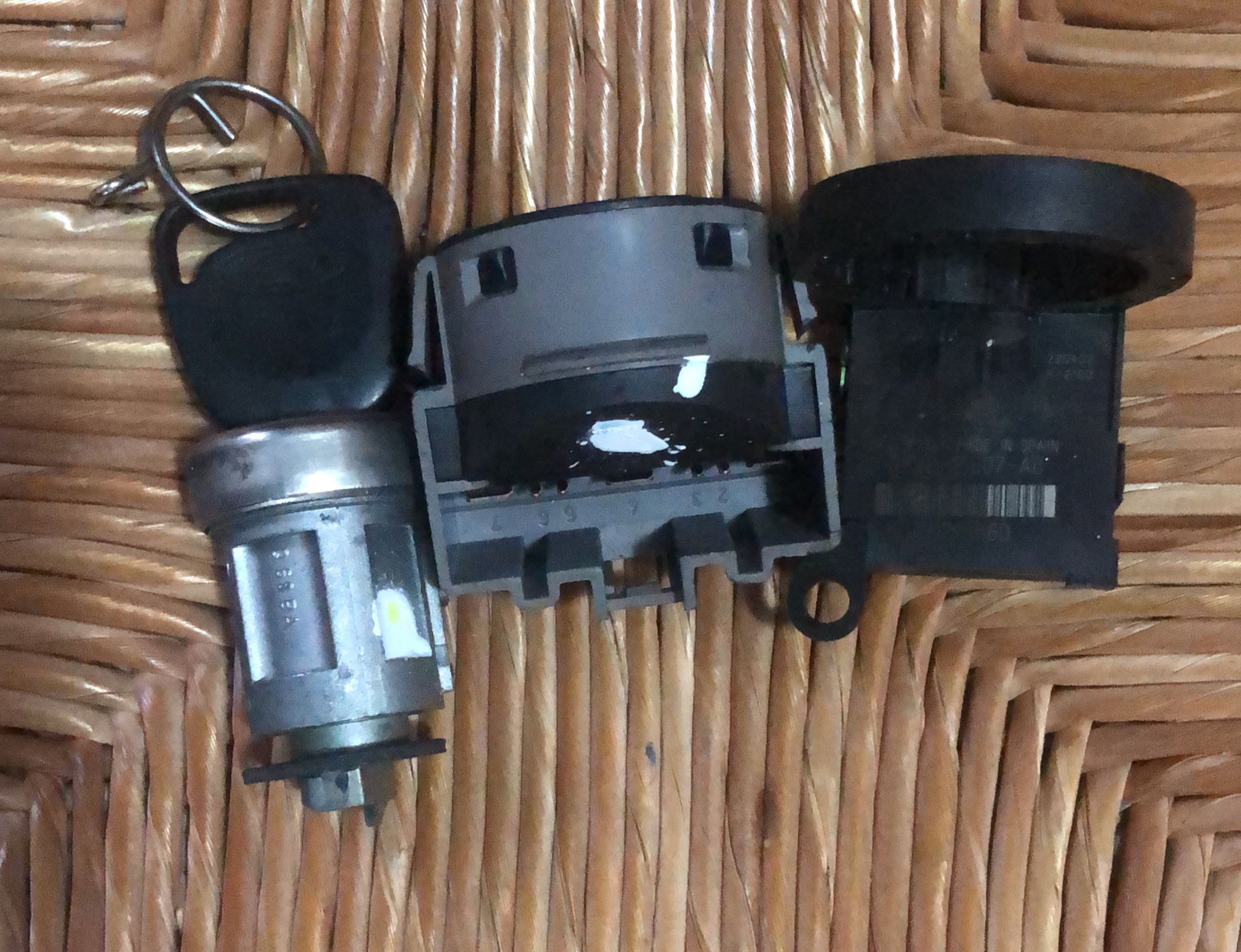 BODY COMPUTER FORD Focus 1.8 TDCI (85KW) SW 5P/D/1753CC 1S7T-15K600-BC con blocchetto