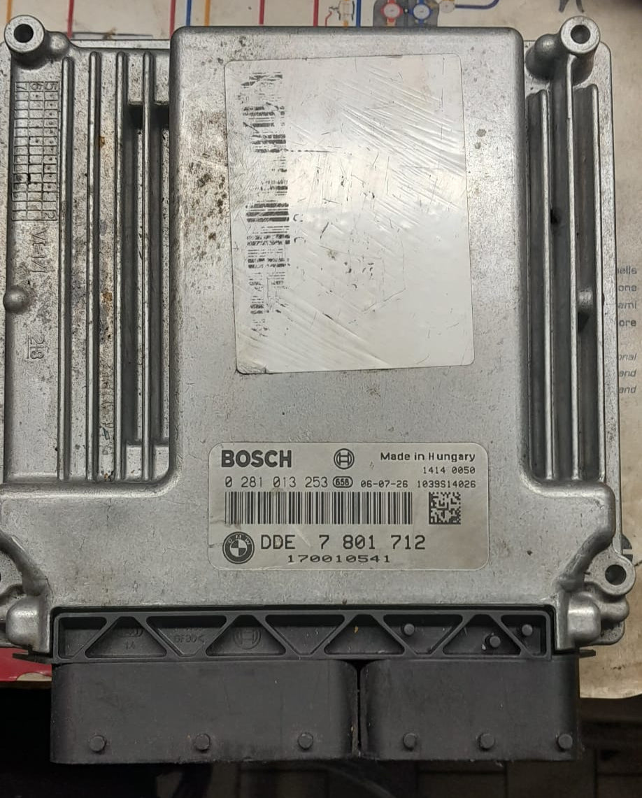 ECU BMW E60 E61 3.0 D BOSCH 0281013253 DDE 7801712 EDC16CP35