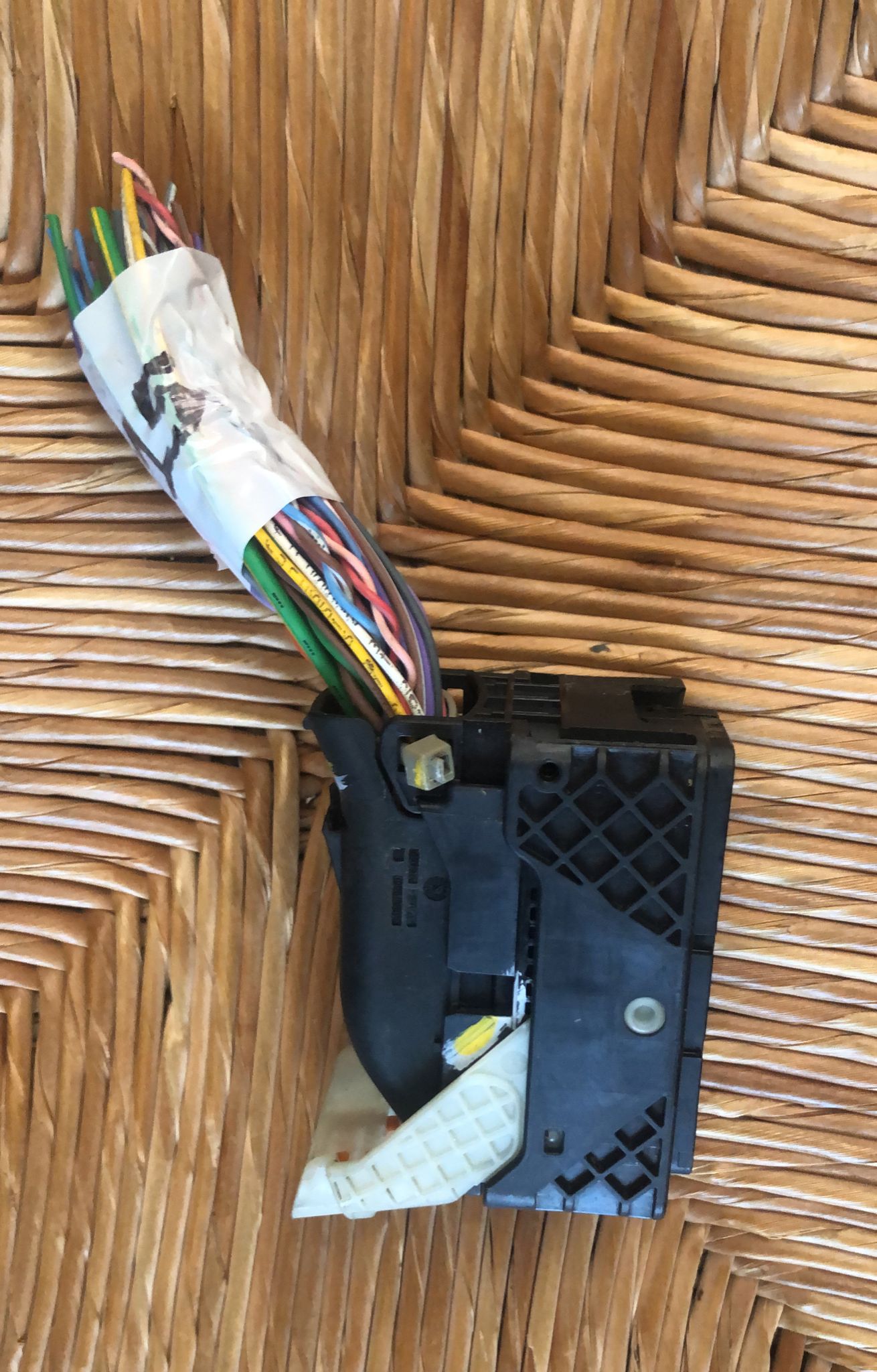 connettore CITROEN C3 III 20r 1.5 B-HDI INSTALACJA SILNIKA 34854111111