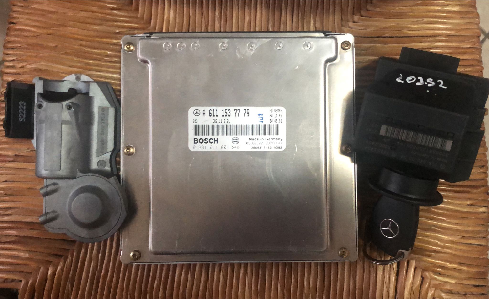 KIT ACCENSIONE ECU MERCEDES W203 C 2.2 CDI 0281011001 A6111537779 HW 14