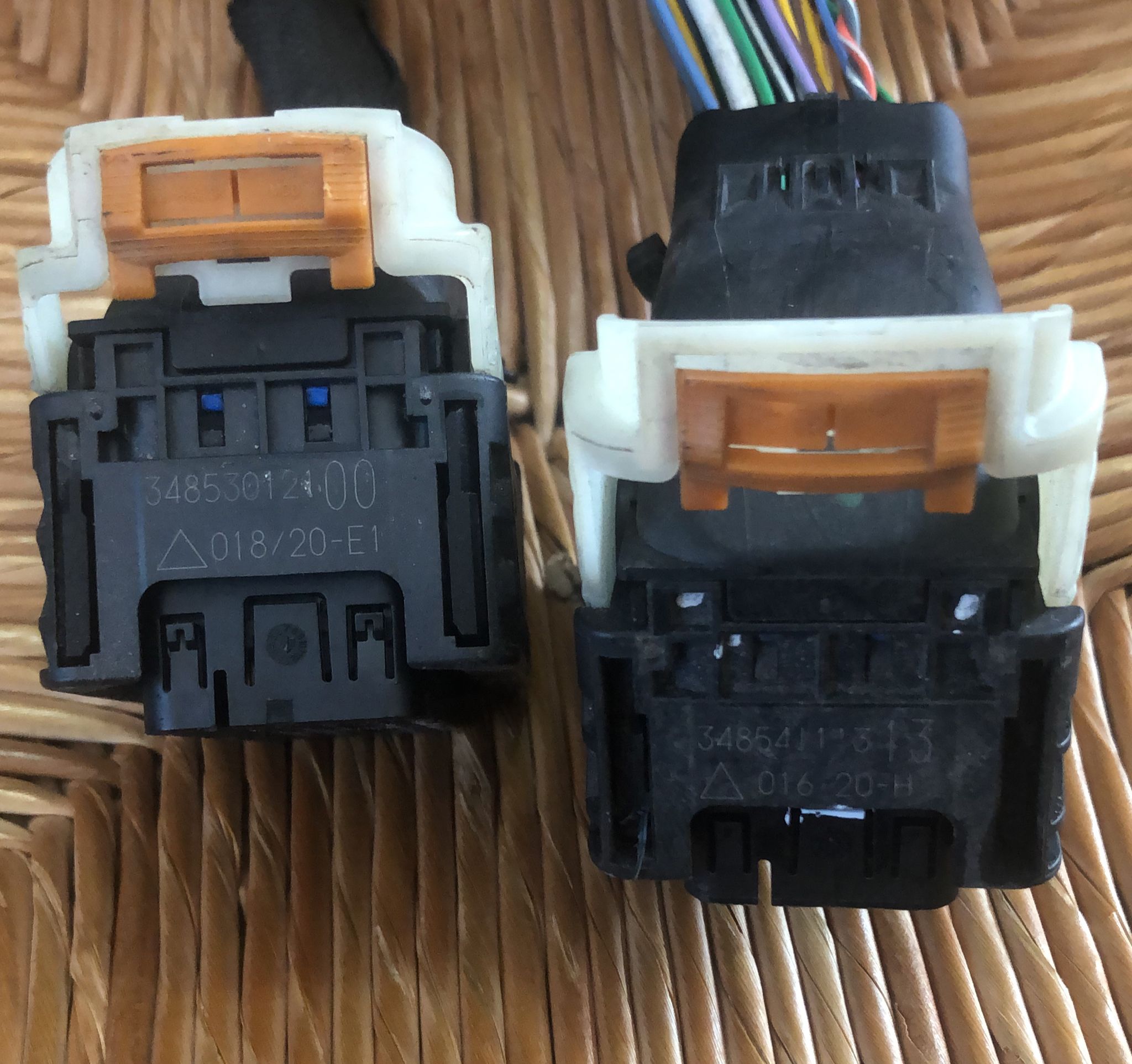 34853012100 348530121 00 34854111313 348541113 13 Connettori per ecu OPEL CORSA F 1.2 (68) 9830510980 A3C0177940001