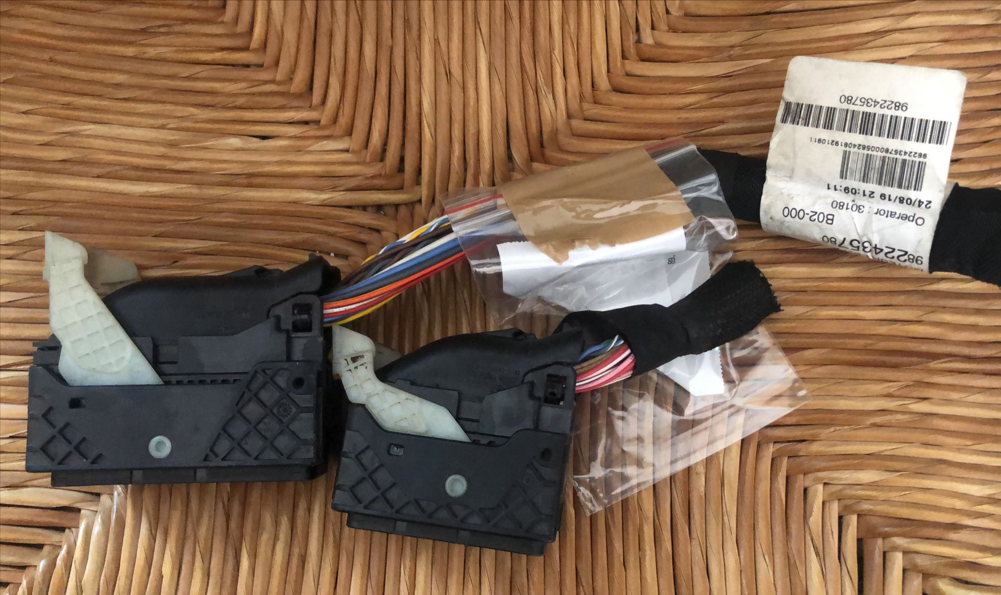 34853012100 348530121 00 34854111313 348541113 13 Connettori per ecu OPEL CORSA F 1.2 (68) 9830510980 A3C0177940001