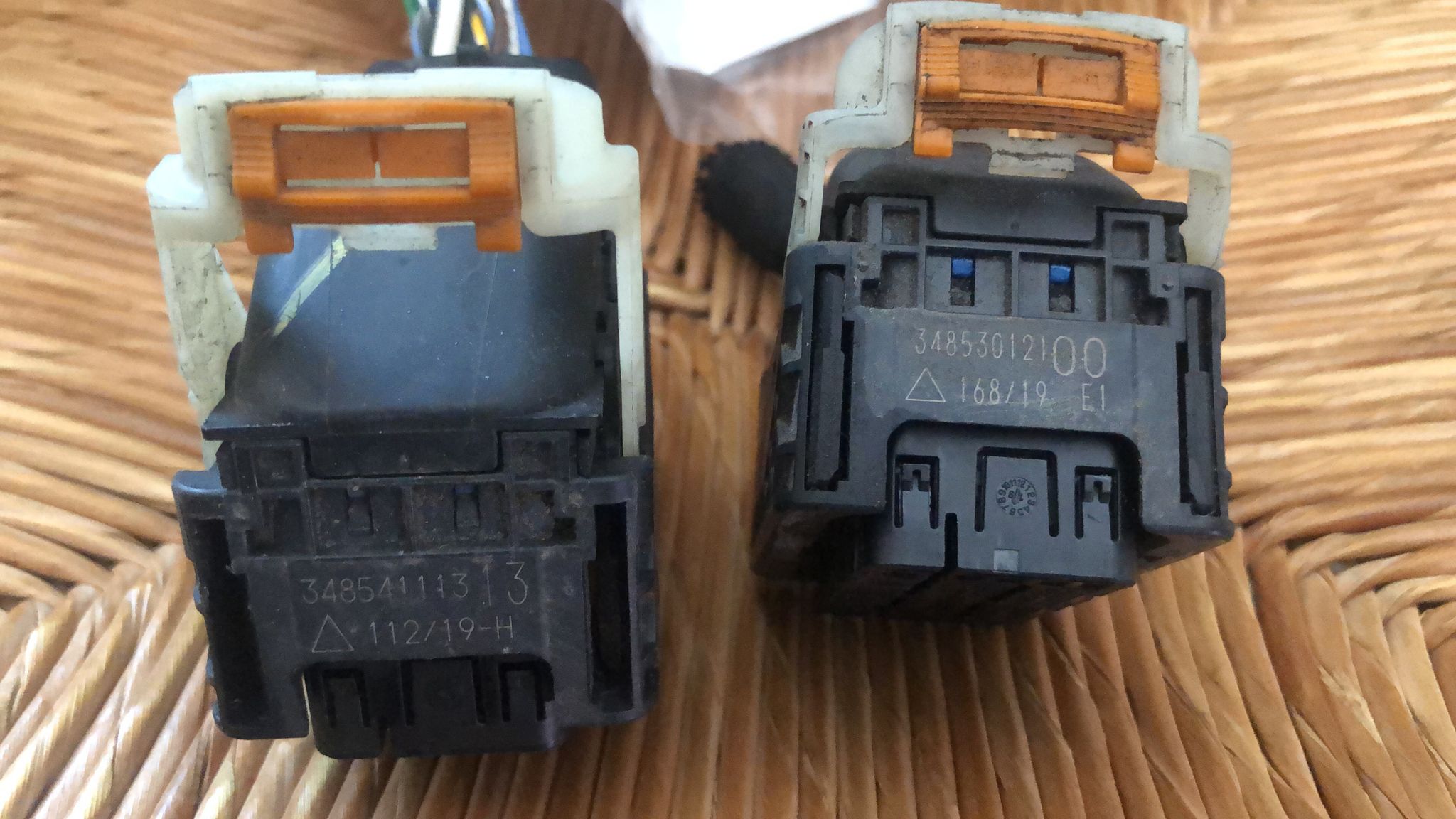 34853012100 348530121 00 34854111313 348541113 13 Connettori per ecu OPEL CORSA F 1.2 (68) 9830510980 A3C0177940001