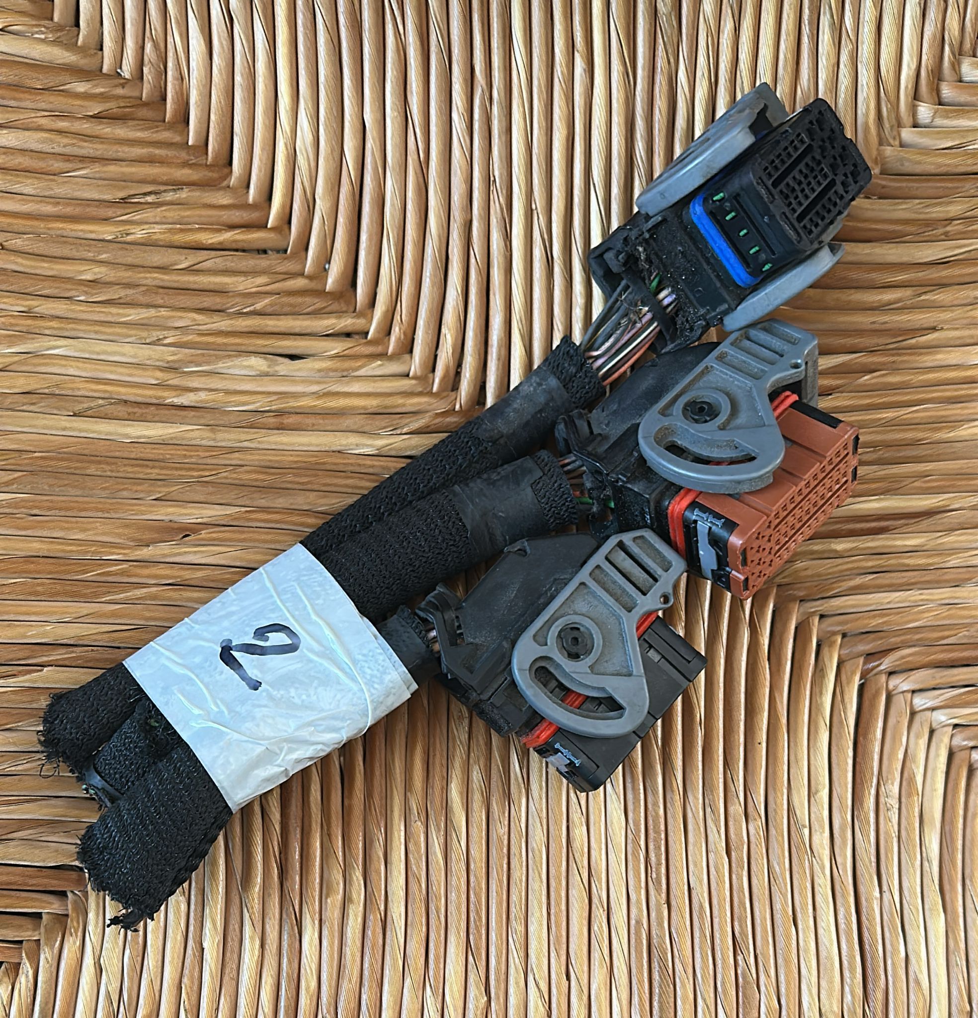 Connettori / spinotti per ecu ECU VIVARO 2.0 DCI 0281014648 BOSCH EDC16CP33-6.1