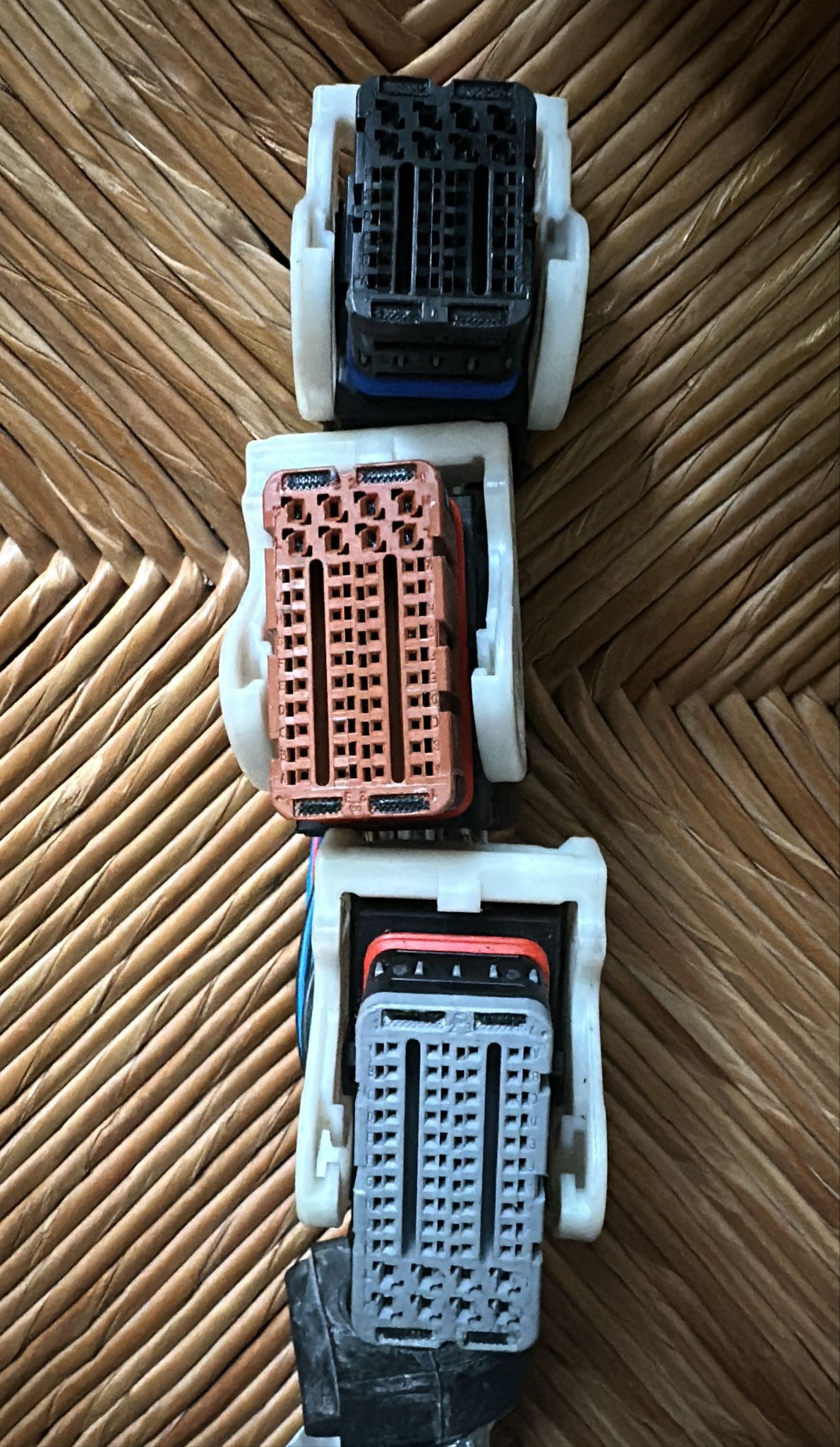 SPINOTTI / CONNETTORI PER COMPUTER MK4 1.8 2.0 TDCI ford MONDEO