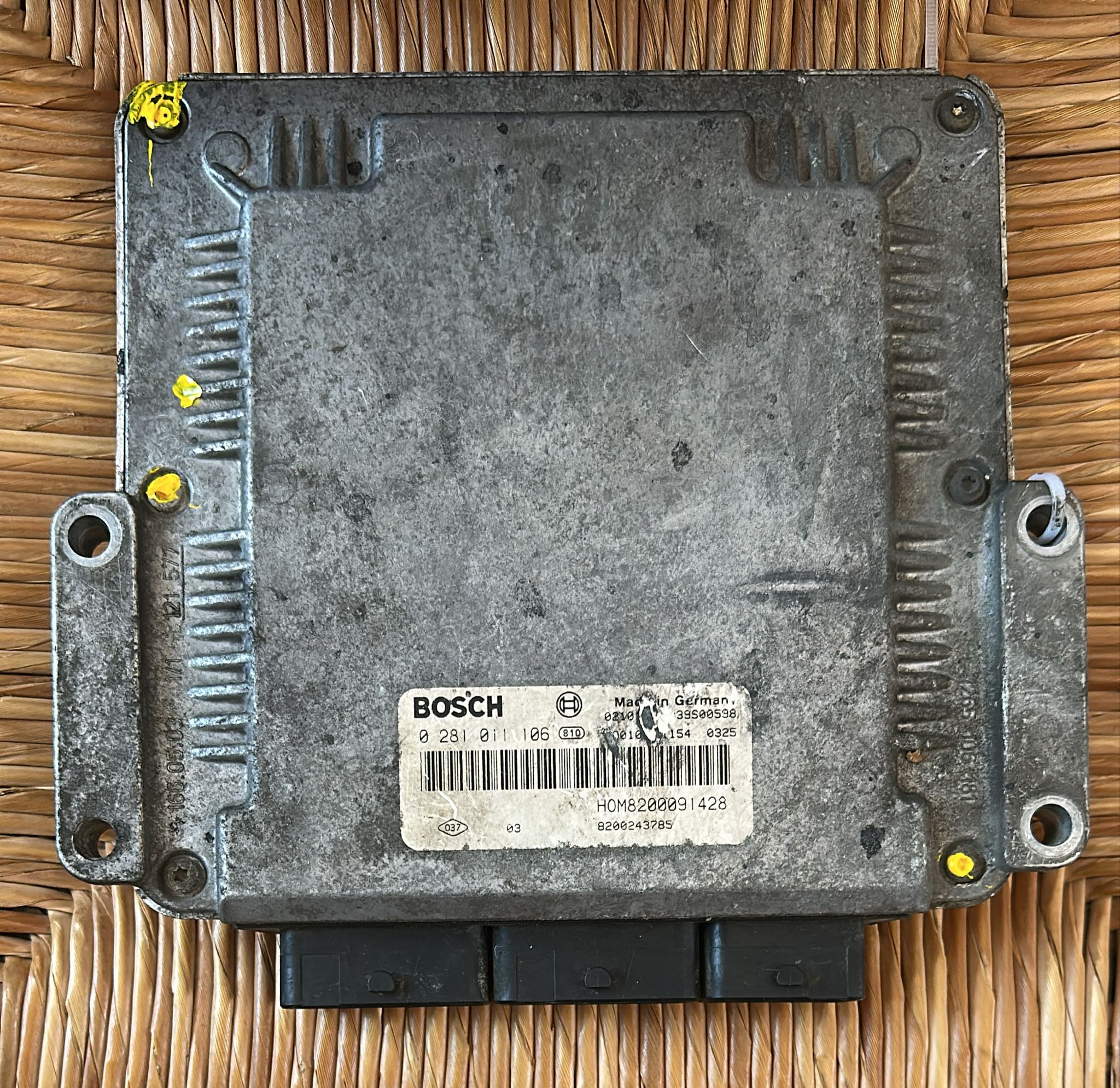 ECU motore Renault Master 2.2DCI 0281011106 EDC15C3 8200243785