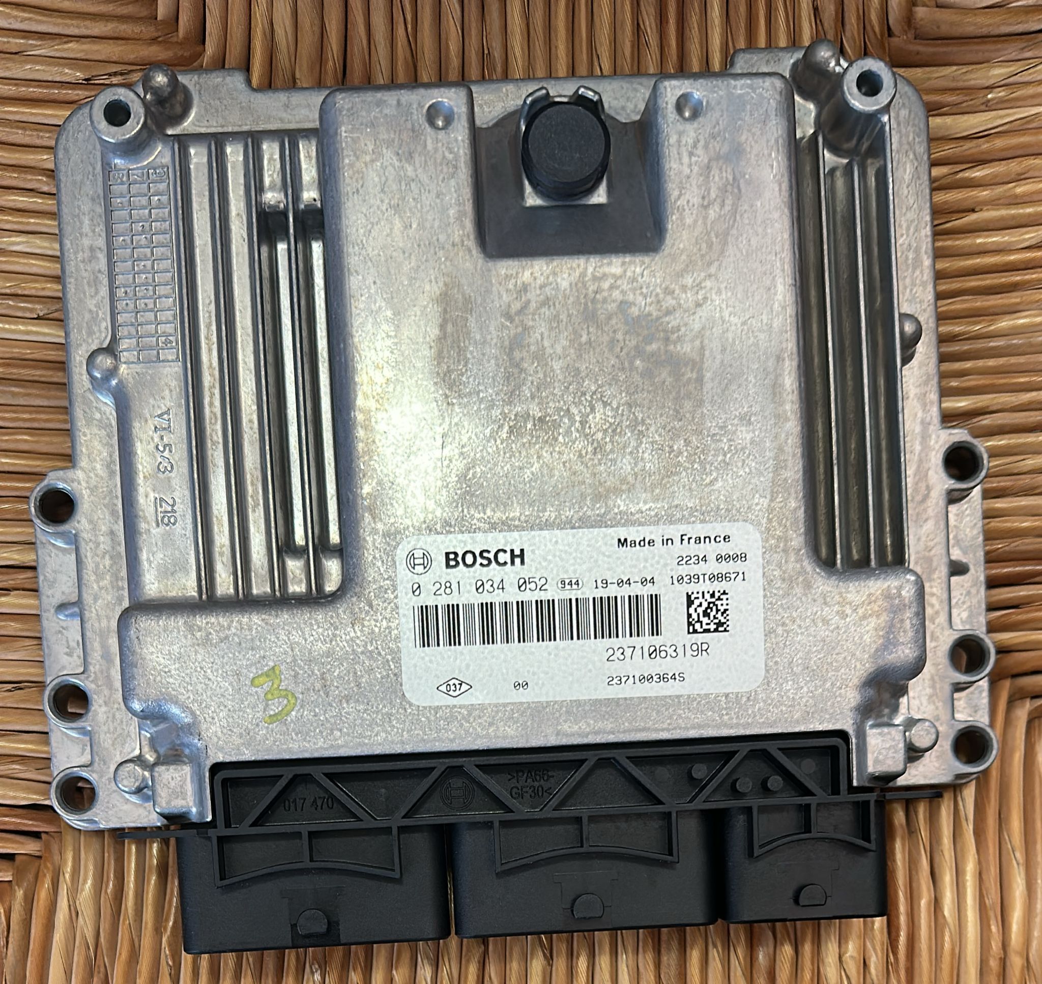 ECU Renault Capture 1.5DCI 237100364S 0281034052 EDC 17C84-3.2 ECU bosch