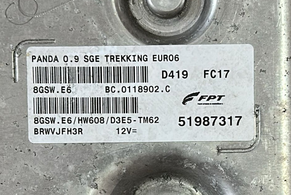 FIAT PANDA Centralina sistema di iniezione Centralina motore 51987317 8GSW.E6 HW608 BC.0118902.C
