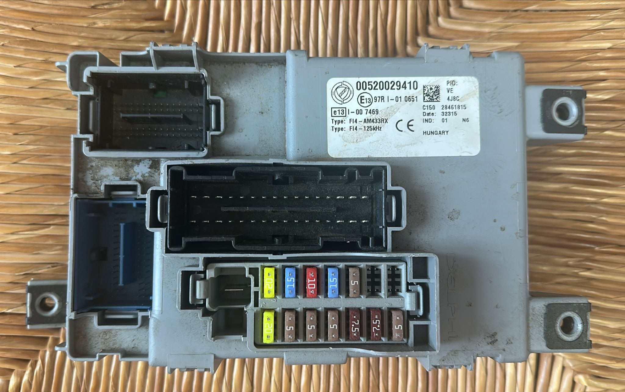 BODY COMPUTER FIAT 500 BSI 00520029410 520029410 NUMERO 28461815