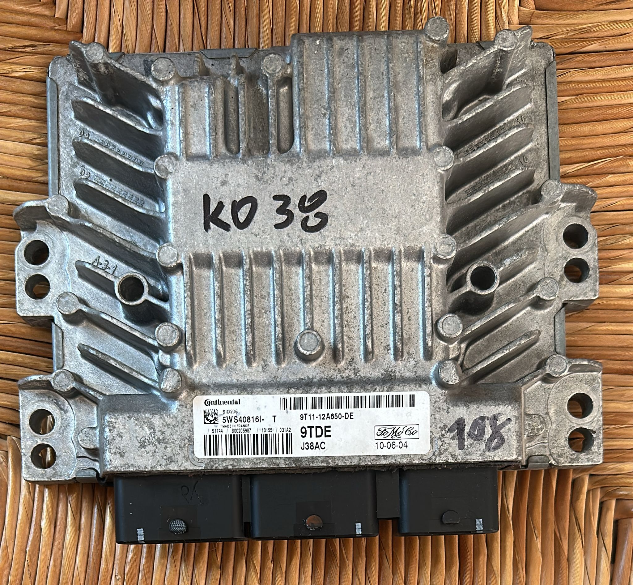 Ford Transit Connect ECU 5WS40816l-T  9T11-12A650-DE SID206 continental