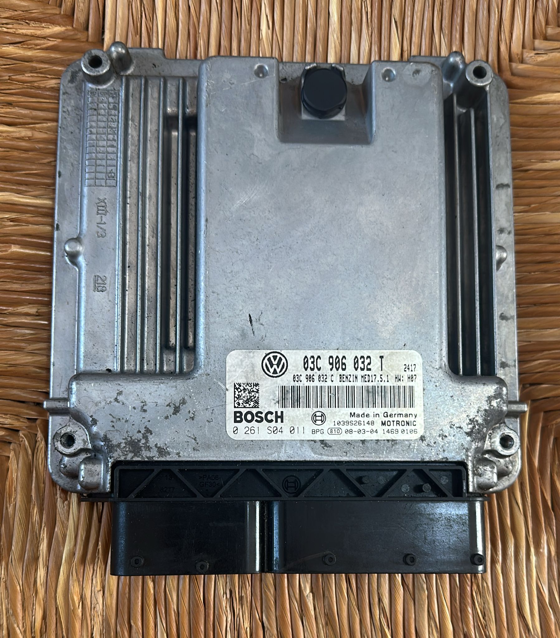 ECU 03C906032T VW TIGUAN 5N 1.4 TSI 150 0261S04011 BOSCH MED17.5.1.