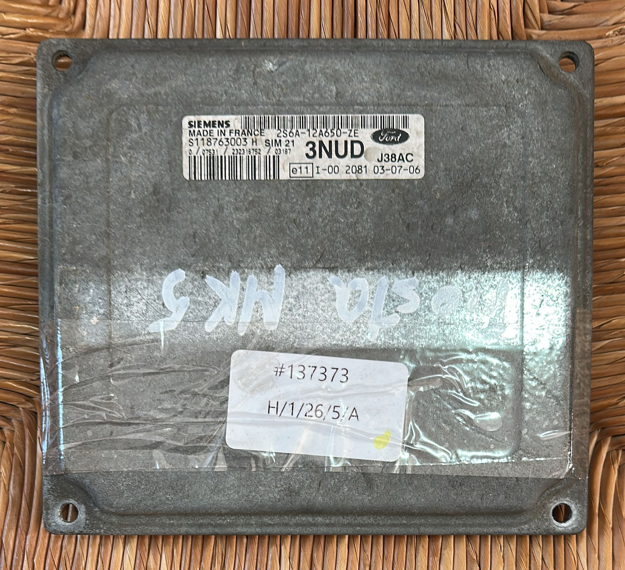 ECU FORD FIESTA MK5 2S6A-12A650-ZE 1.3 S118763003H 3NUD AU 831 sim21 j38ac